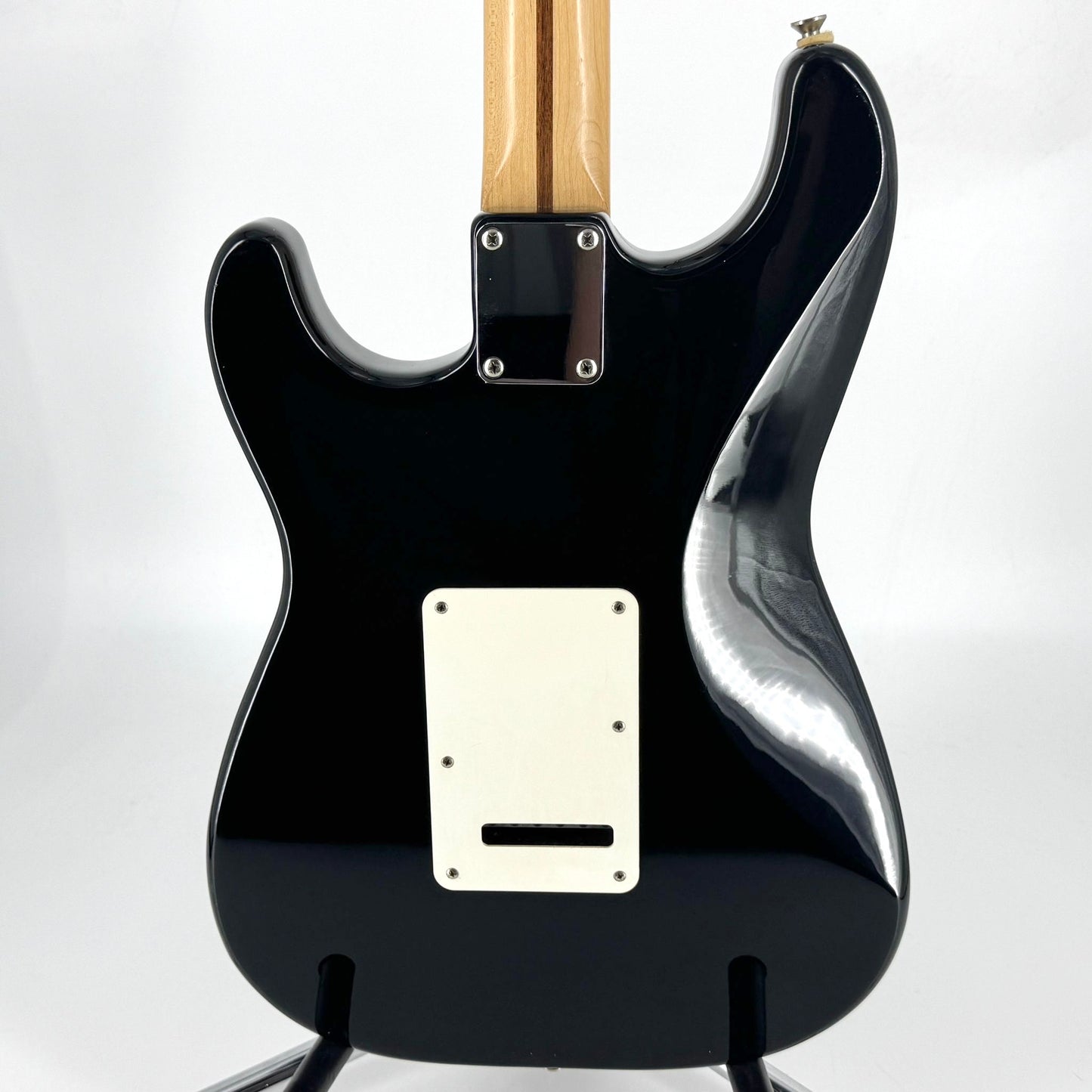 1995 Fender Squier Series Stratocaster – Black