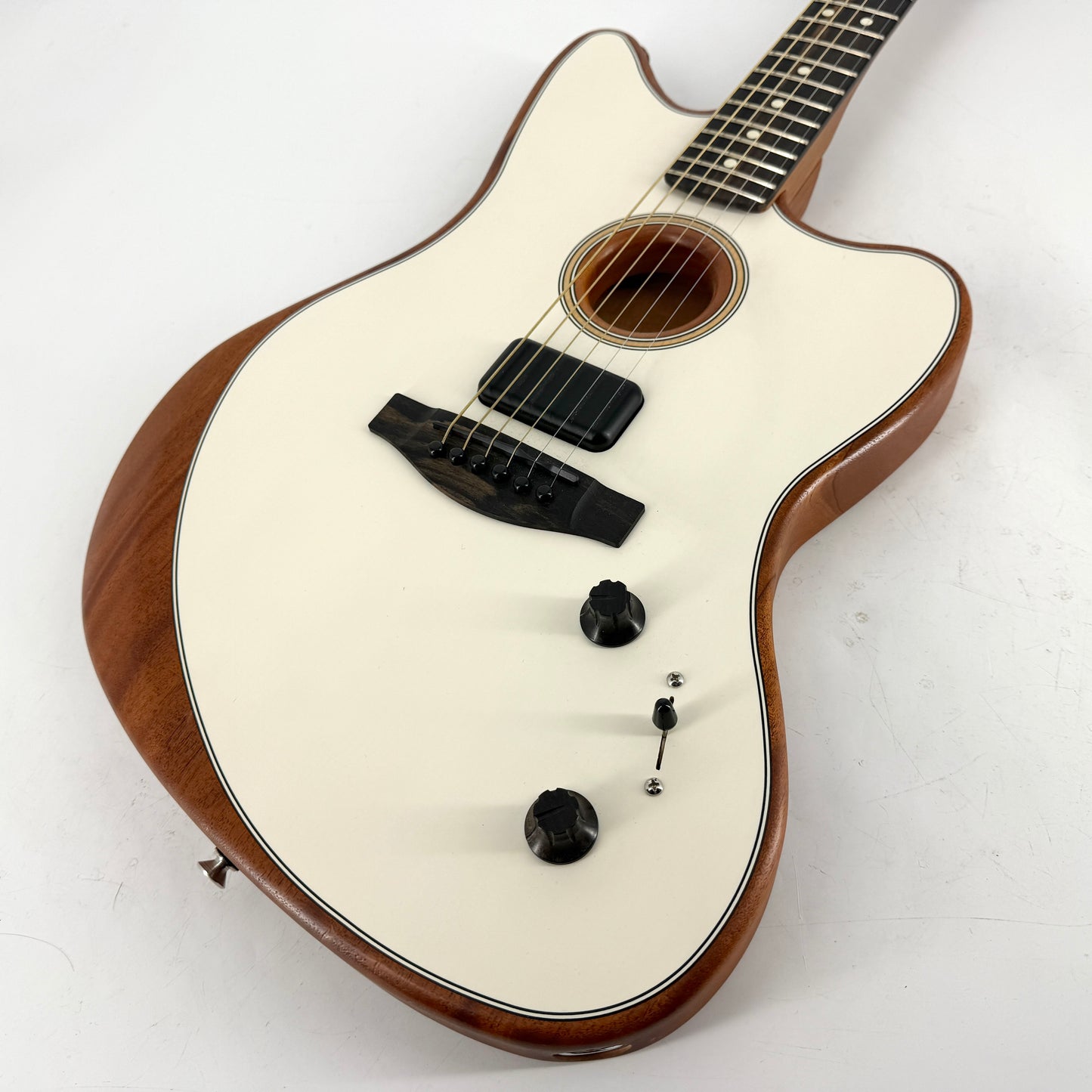 2022 Fender American Acoustasonic Jazzmaster - Arctic White