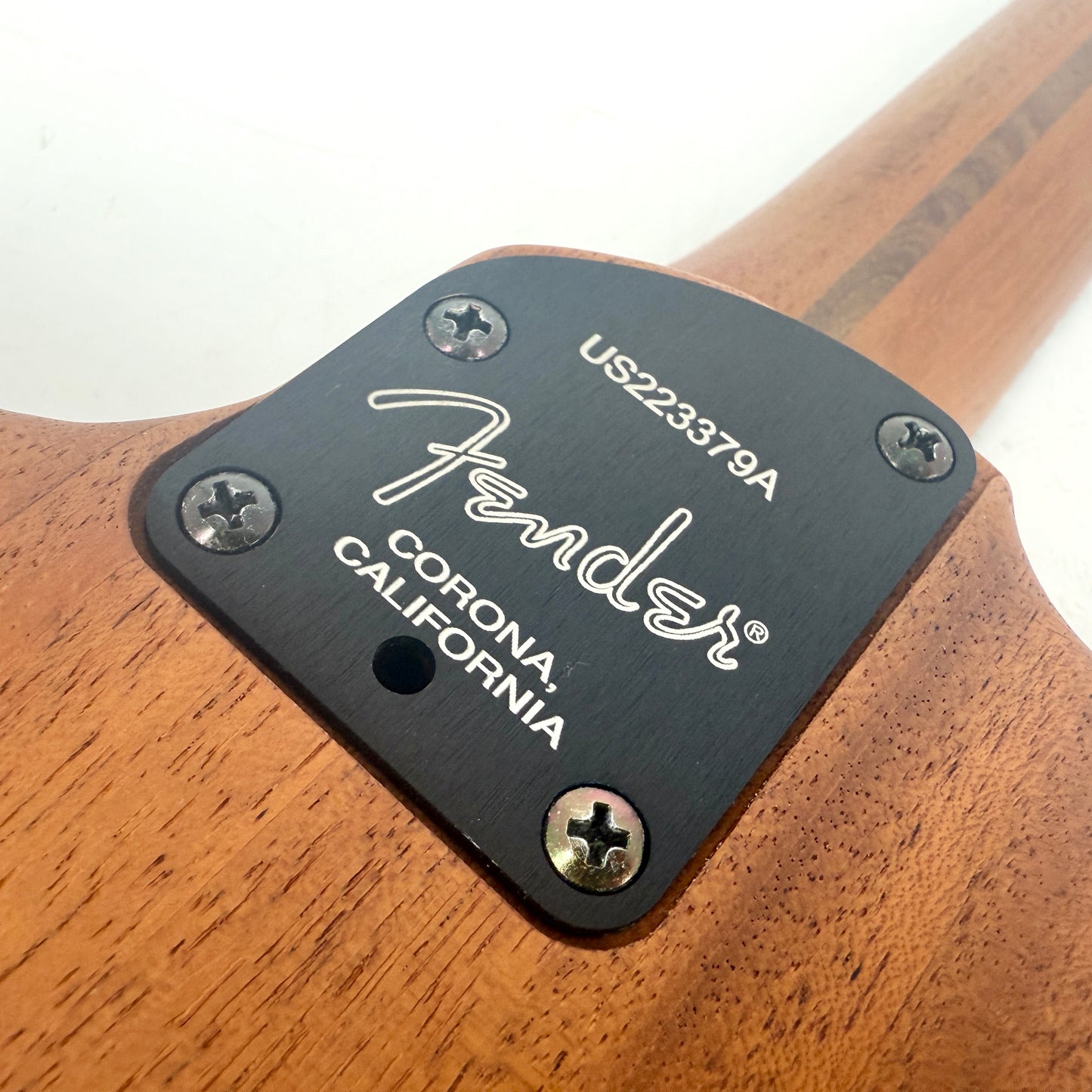 2022 Fender American Acoustasonic Jazzmaster - Arctic White