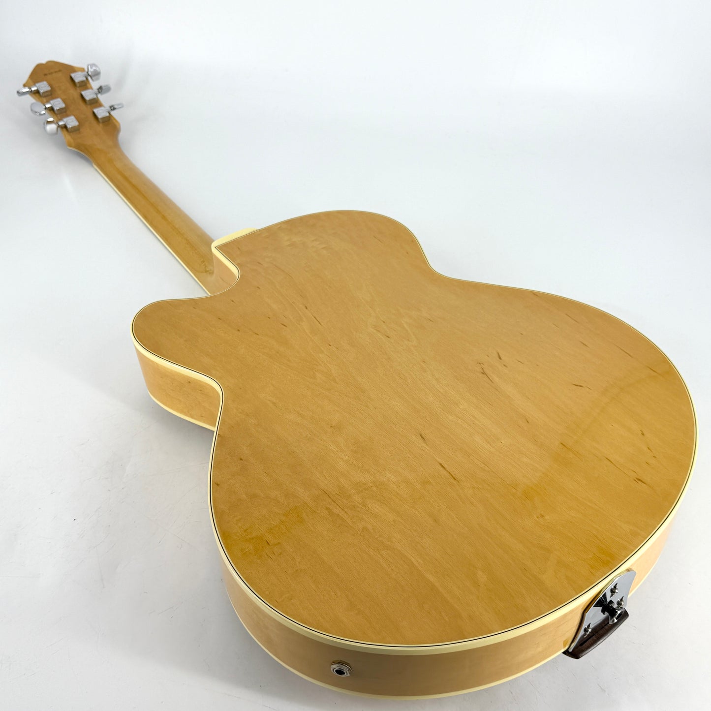 1985 Fender D’Aquisto Standard – Natural