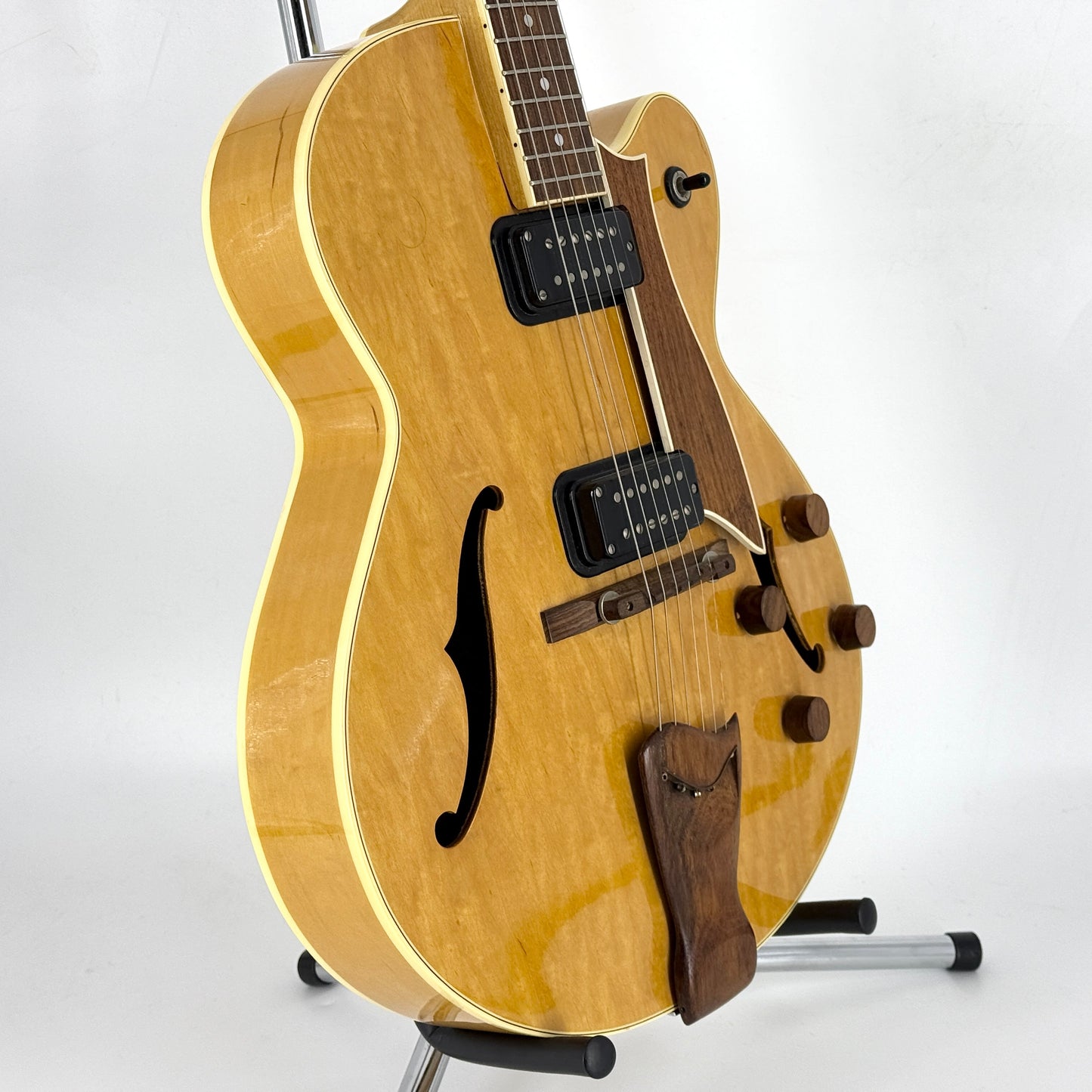 1985 Fender D’Aquisto Standard – Natural