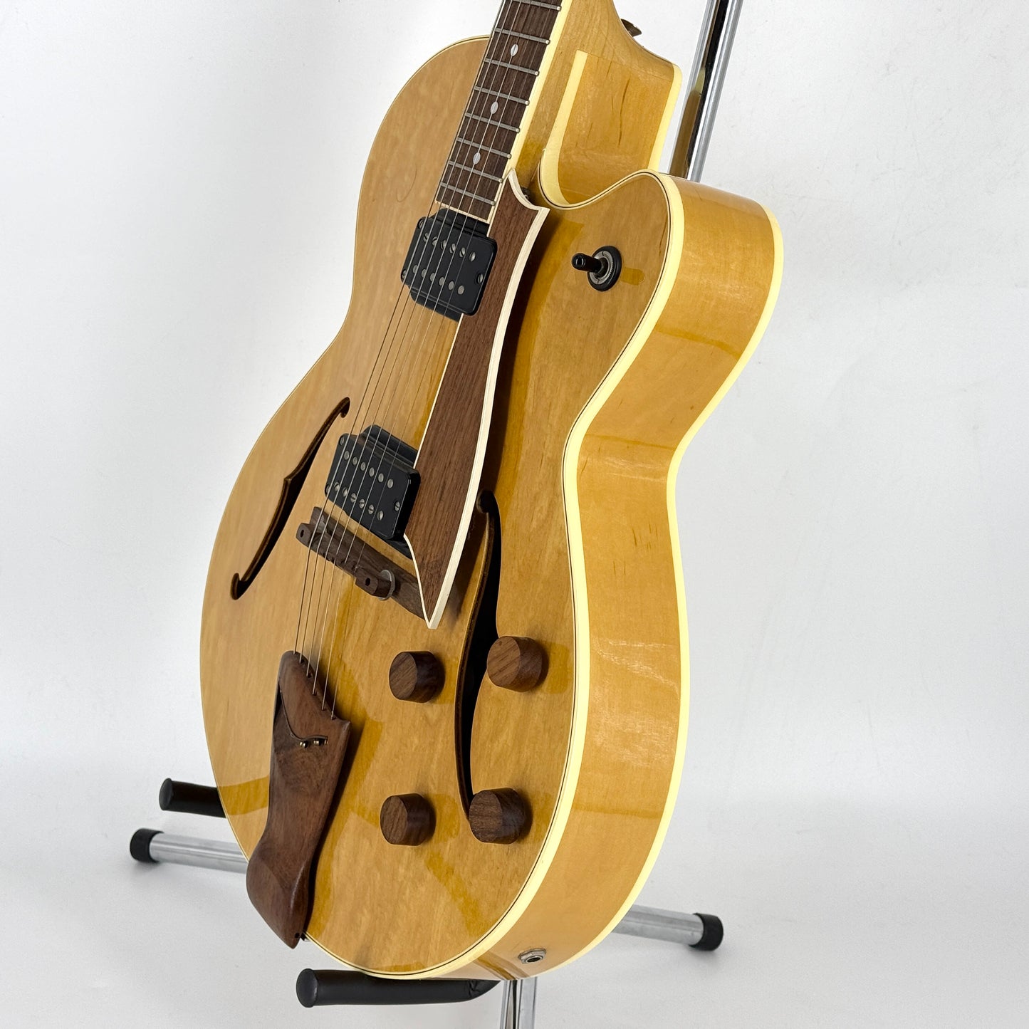 1985 Fender D’Aquisto Standard – Natural