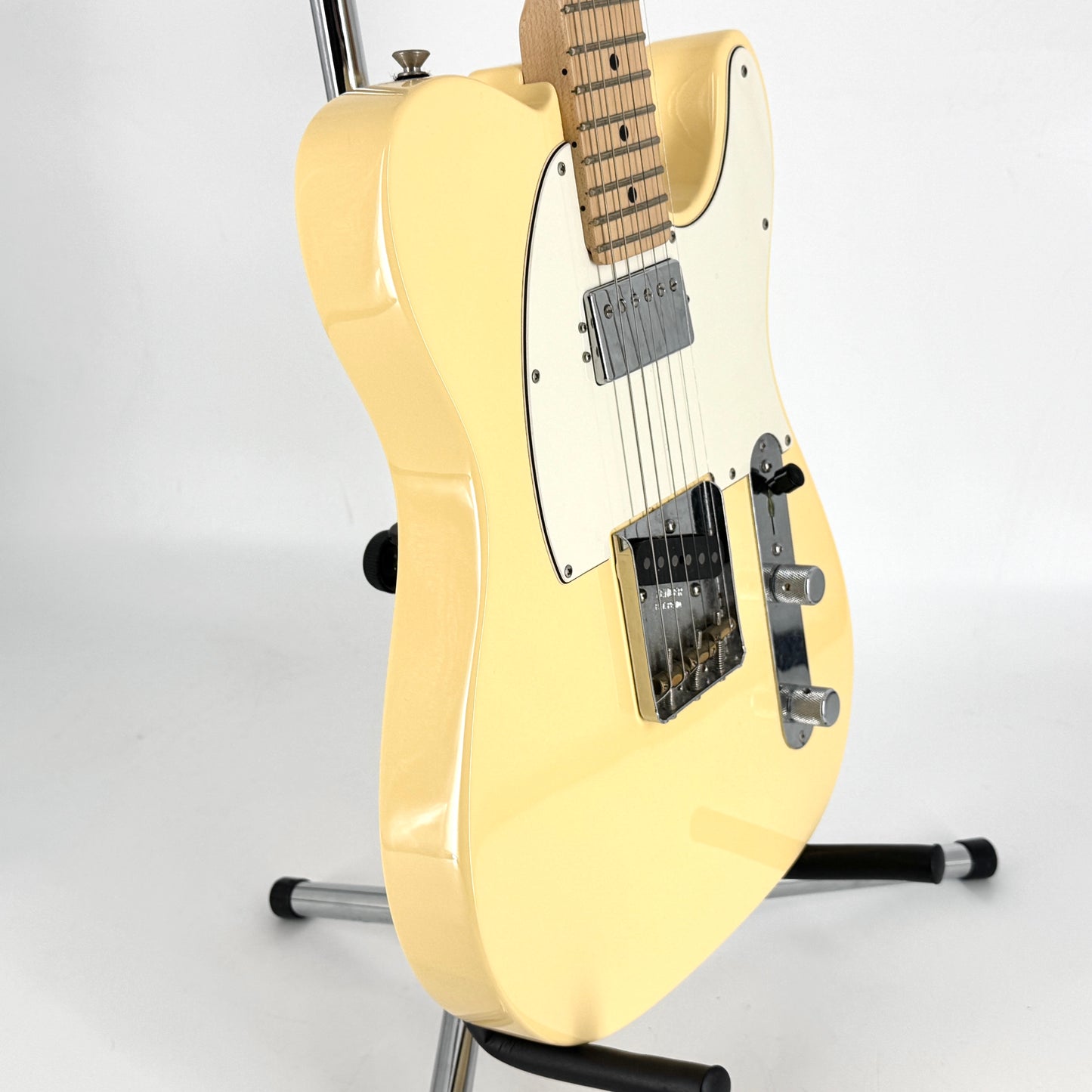 2020 Fender American Performer Telecaster Hum – Vintage White