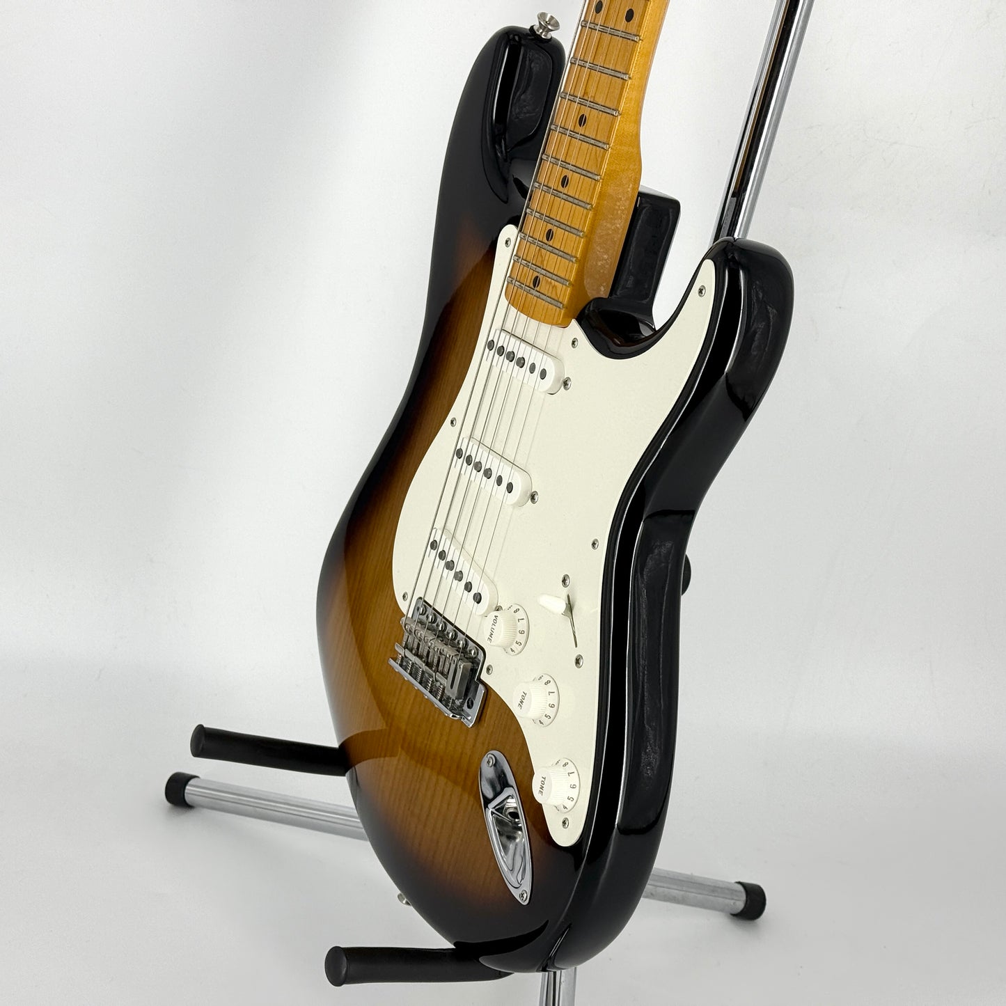 2021 Fender Eric Johnson 1954 Virginia Stratocaster - 2 Tone Sunburst