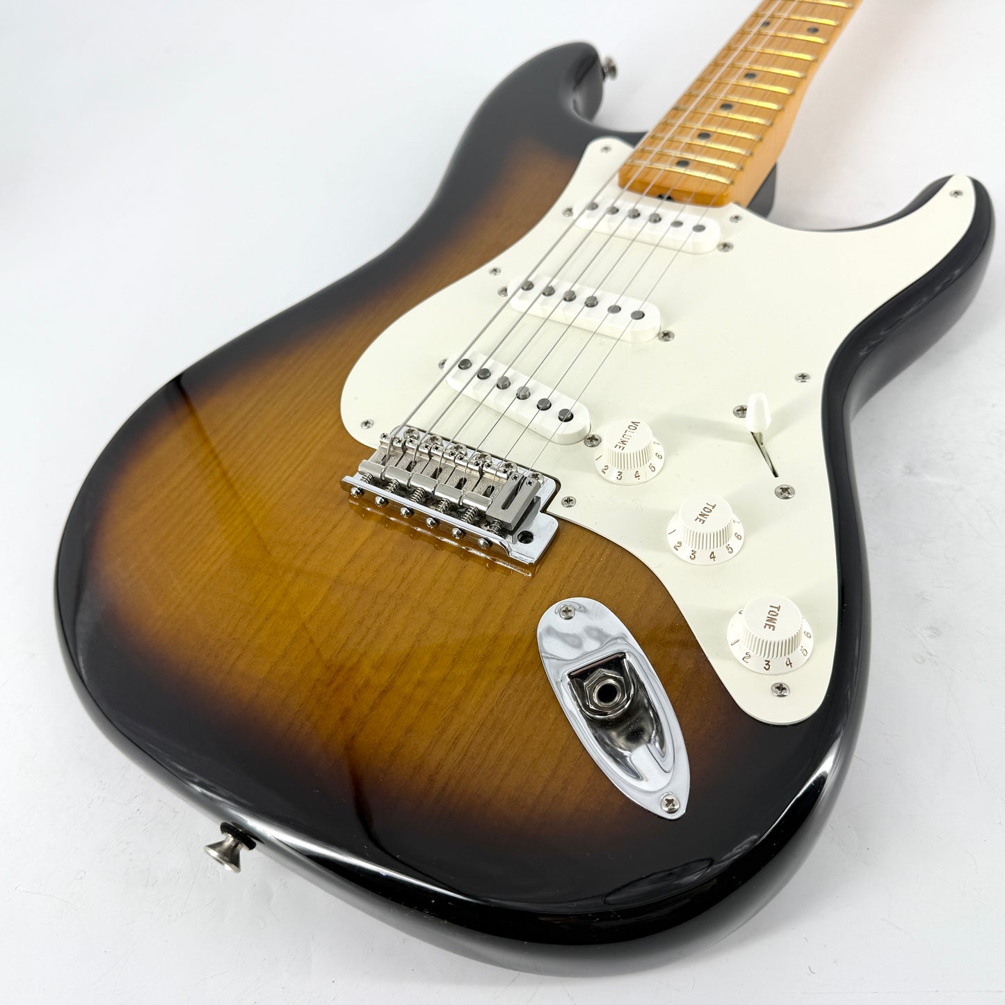 2021 Fender Eric Johnson 1954 Virginia Stratocaster - 2 Tone Sunburst