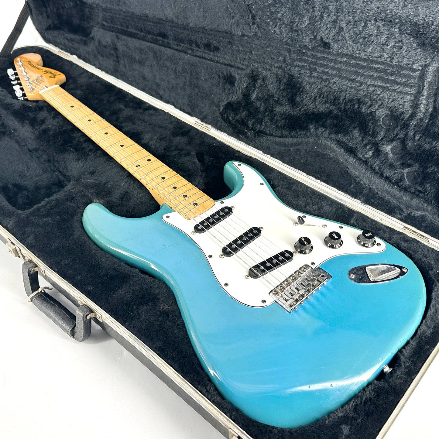1981 Fender American International Series Stratocaster – Maui Blue