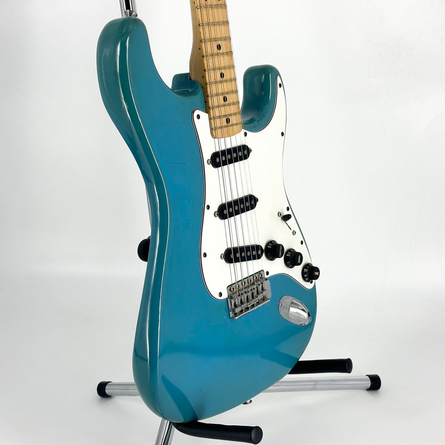 1981 Fender American International Series Stratocaster – Maui Blue