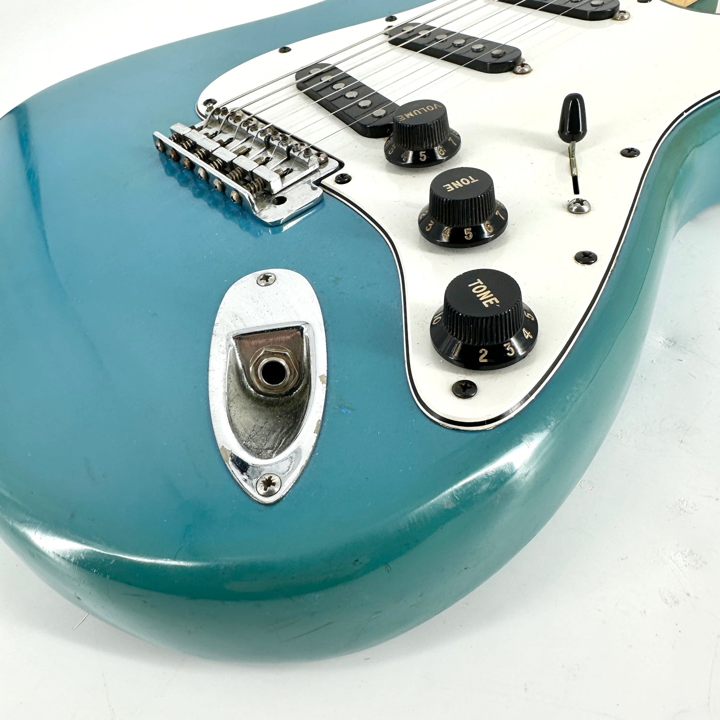 1981 Fender American International Series Stratocaster – Maui Blue