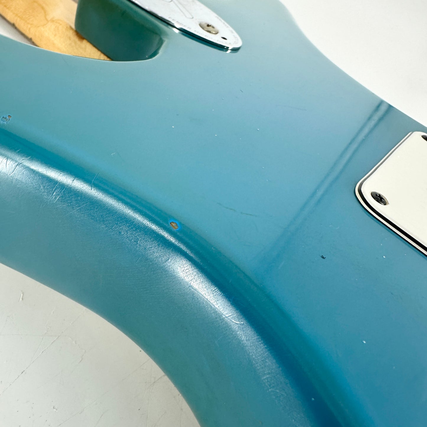 1981 Fender American International Series Stratocaster – Maui Blue