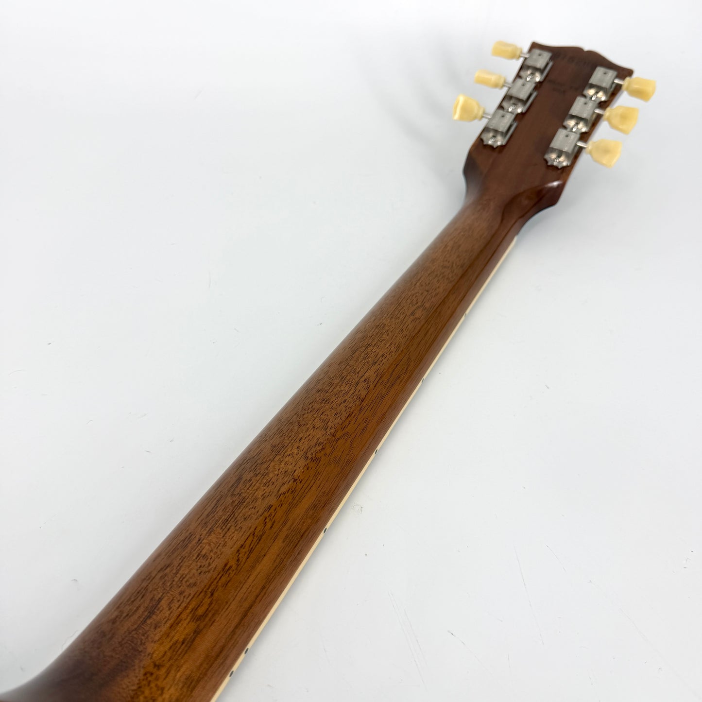 2022 Gibson Les Paul Standard 50s – Gold Top