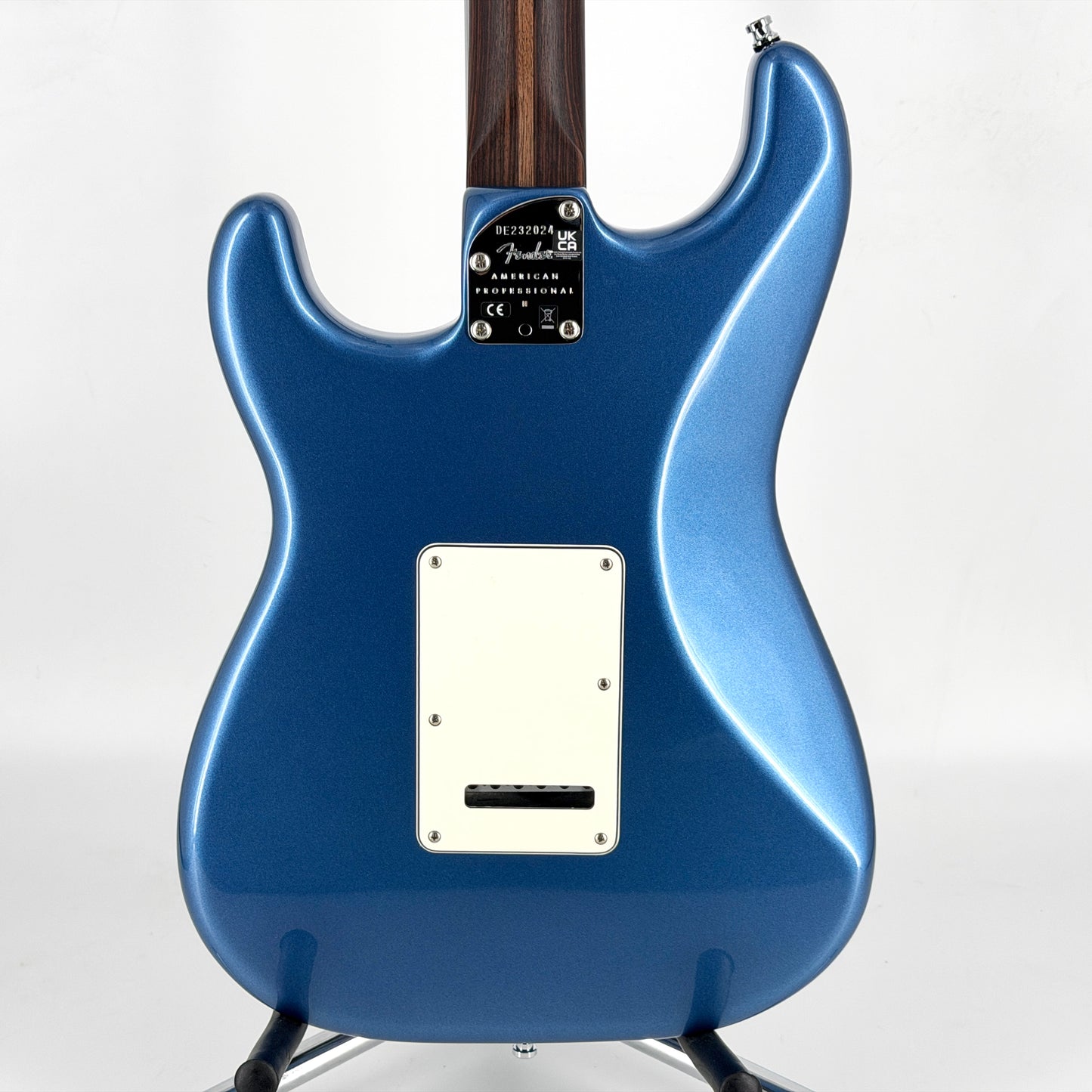 2023 Fender Limited Edition American Professional II Stratocaster Solid Rosewood Neck - Lake Placid Blue