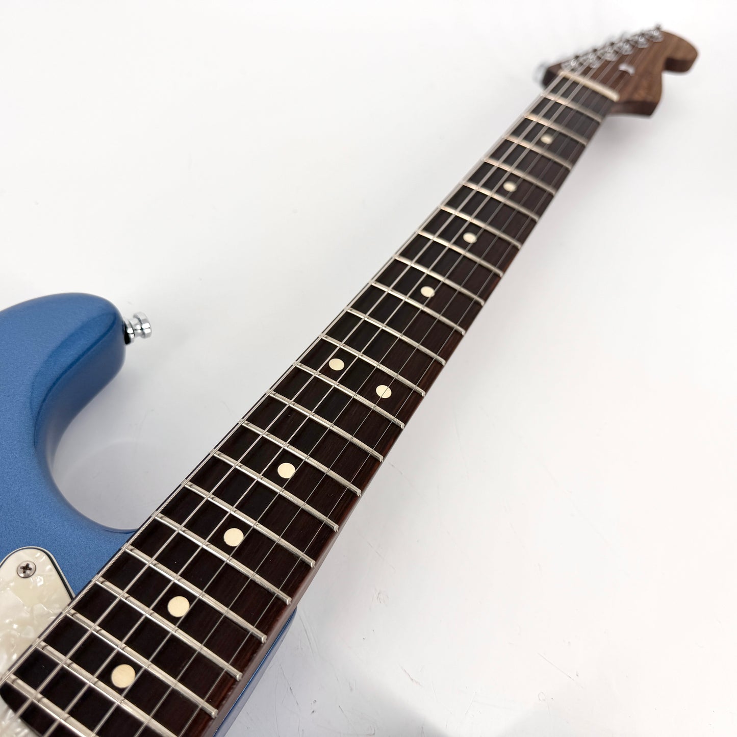 2023 Fender Limited Edition American Professional II Stratocaster Solid Rosewood Neck - Lake Placid Blue