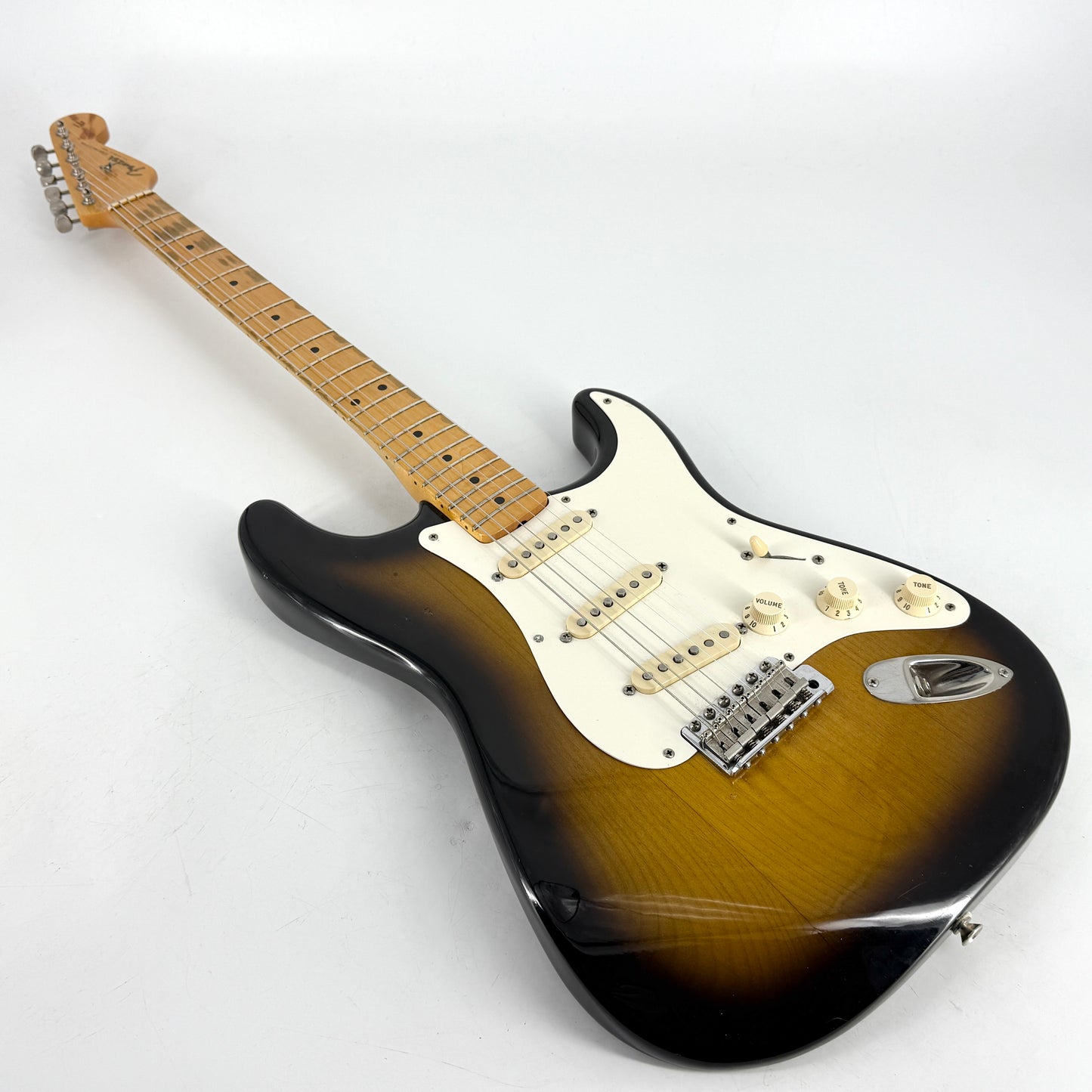 1989 Fender American Vintage ’57 Stratocaster – 2 Tone Sunburst