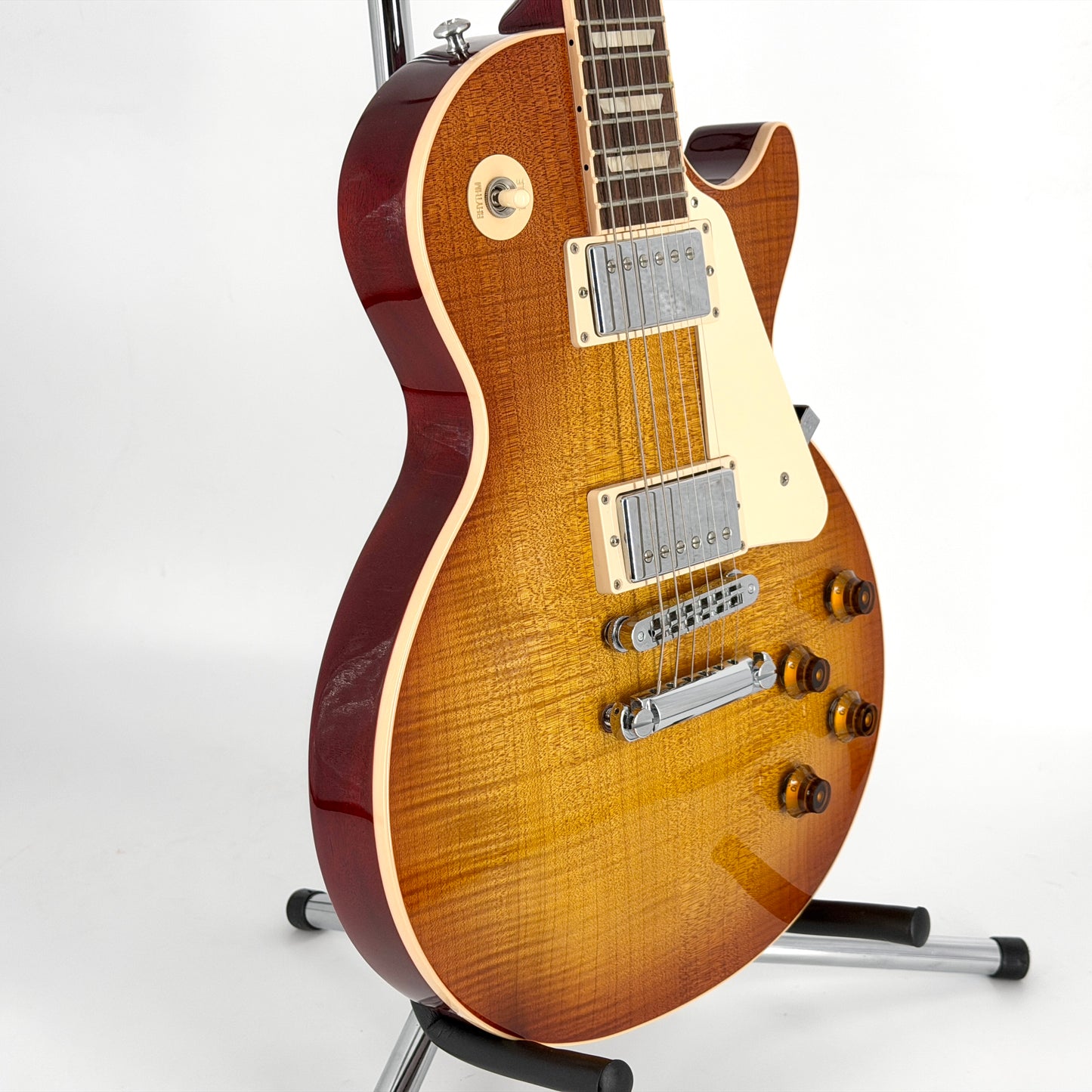 2016 Gibson Les Paul Standard Plus – Light Burst