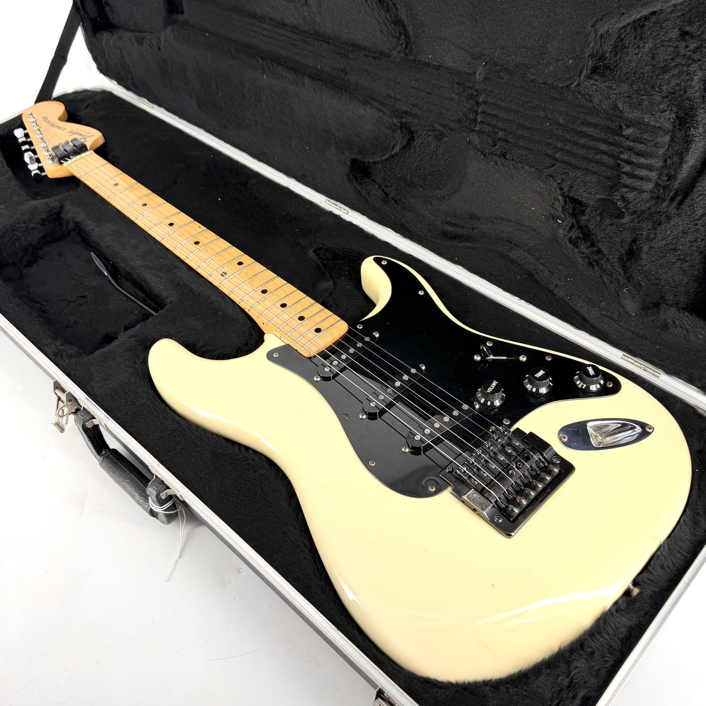 1977 Fender American Stratocaster – Olympic White