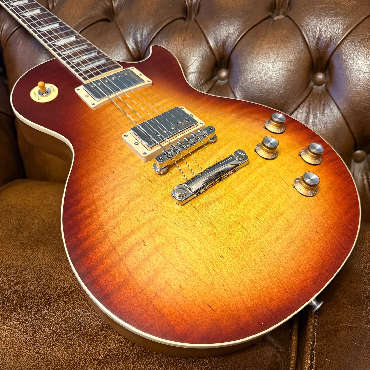 2025 Gibson Les Paul Standard 60s Faded – Vintage Boubon Burst