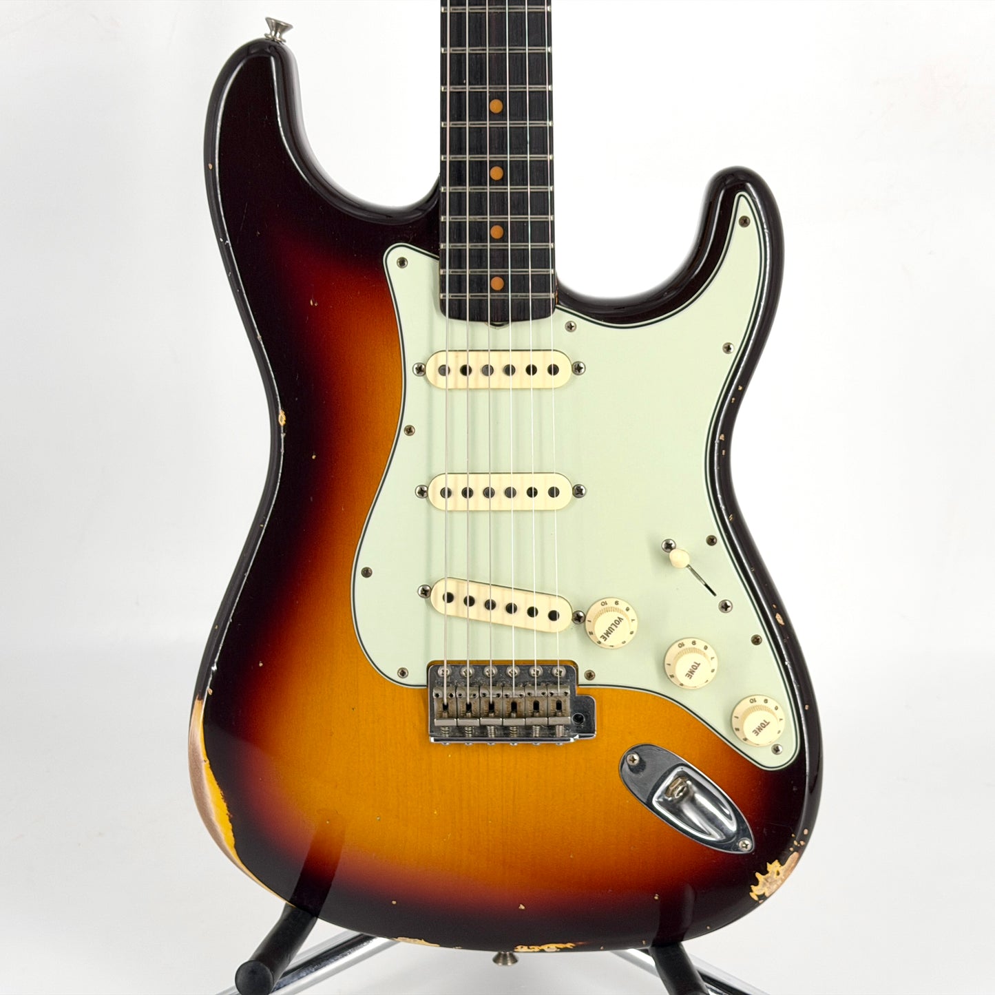 2018 Fender Custom Shop 60 Stratocaster Relic – Chocolate 3 Tone Sunburst
