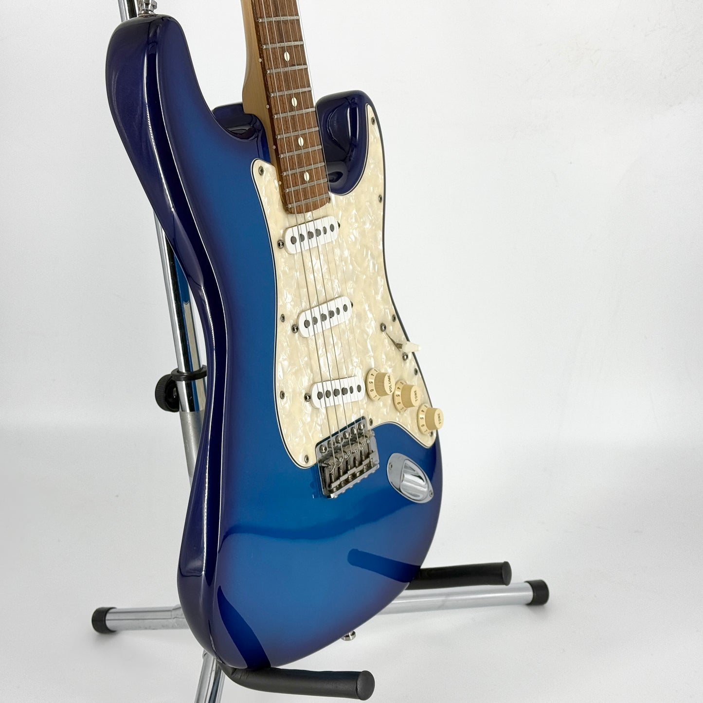 1996 Fender Bonnie Raitt Signature Stratocaster - Desert Sunset