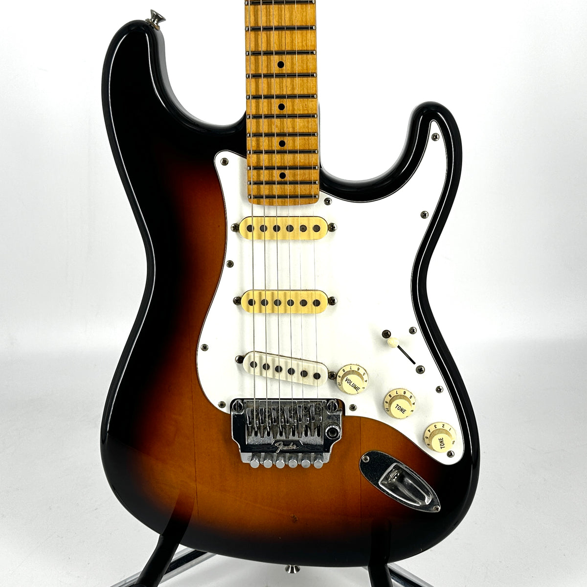 1984-86 Fender Contemporary Japan ST-557 Stratocaster – Sunburst