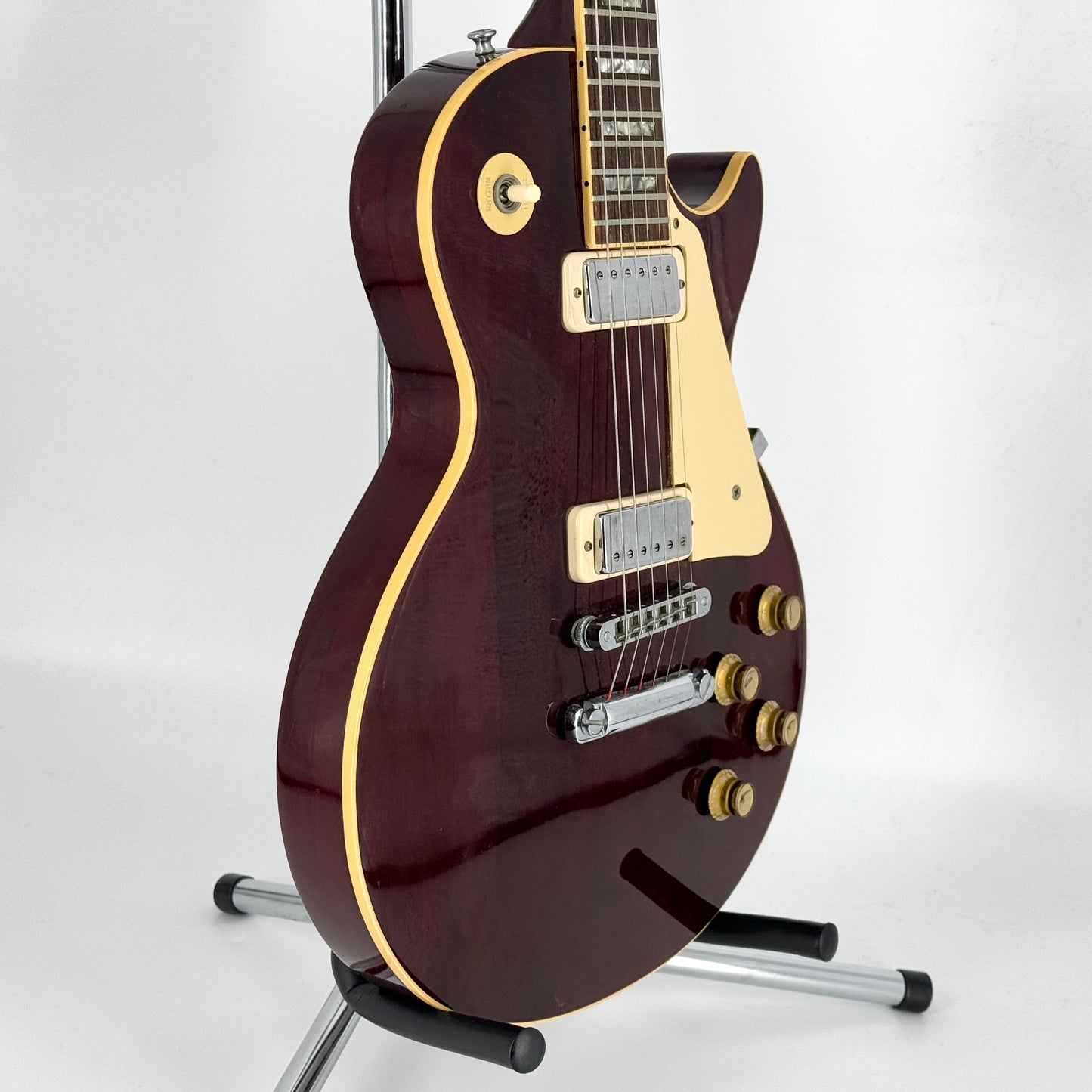 1976 Gibson Les Paul Deluxe – Wine Red
