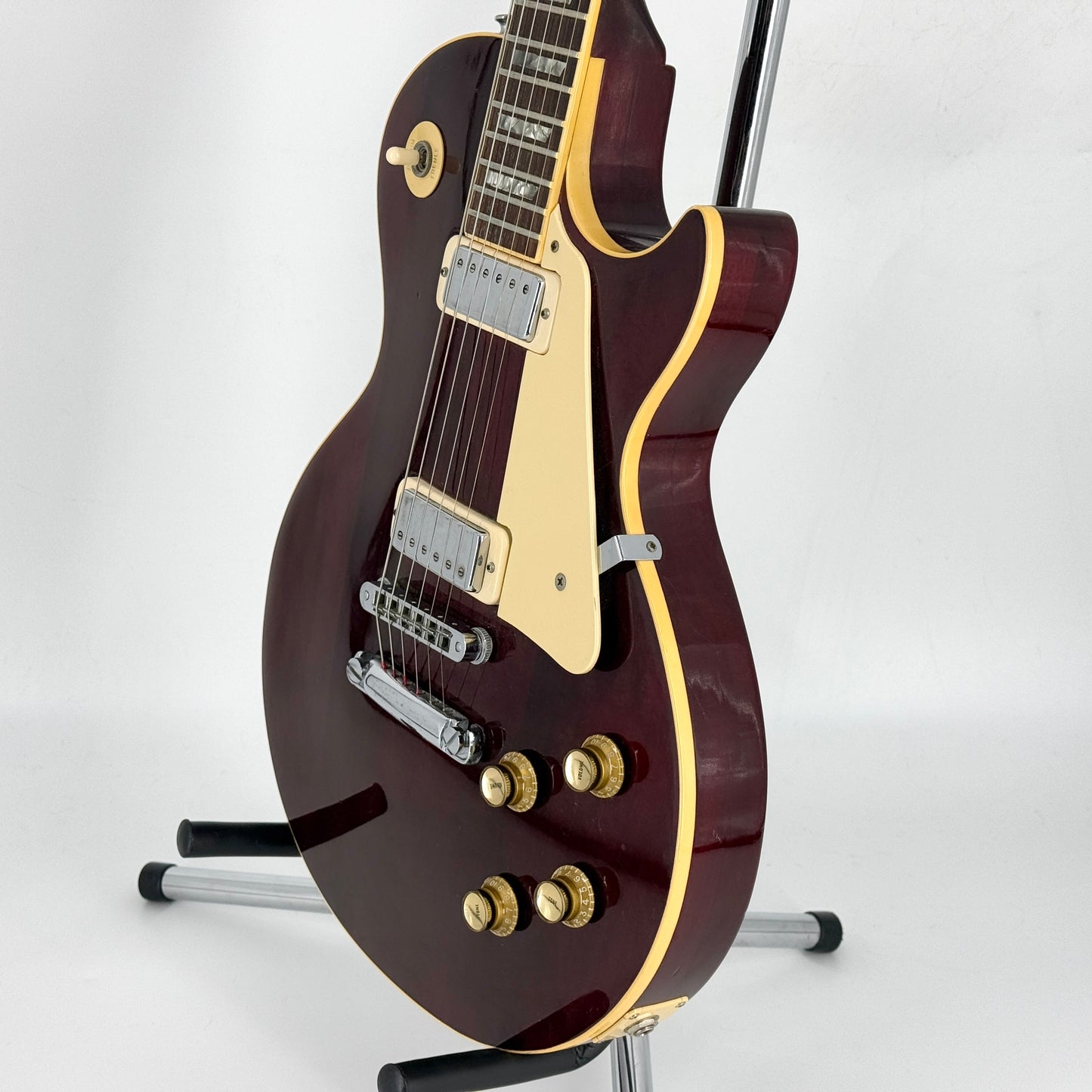 1976 Gibson Les Paul Deluxe – Wine Red