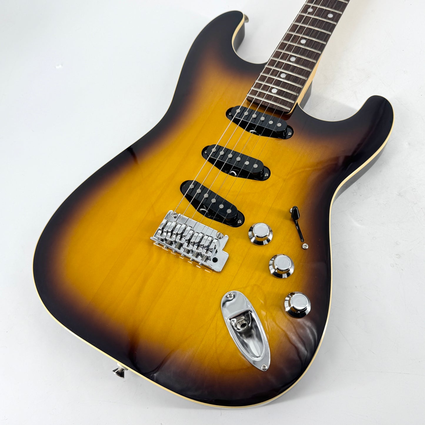 2022 Fender Aerodyne Special Stratocaster - Chocolate Burst