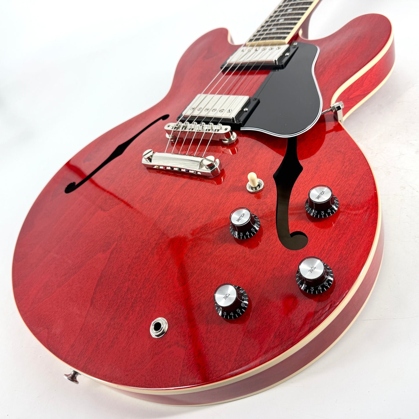 2024 Gibson ES-335 – Sixties Cherry