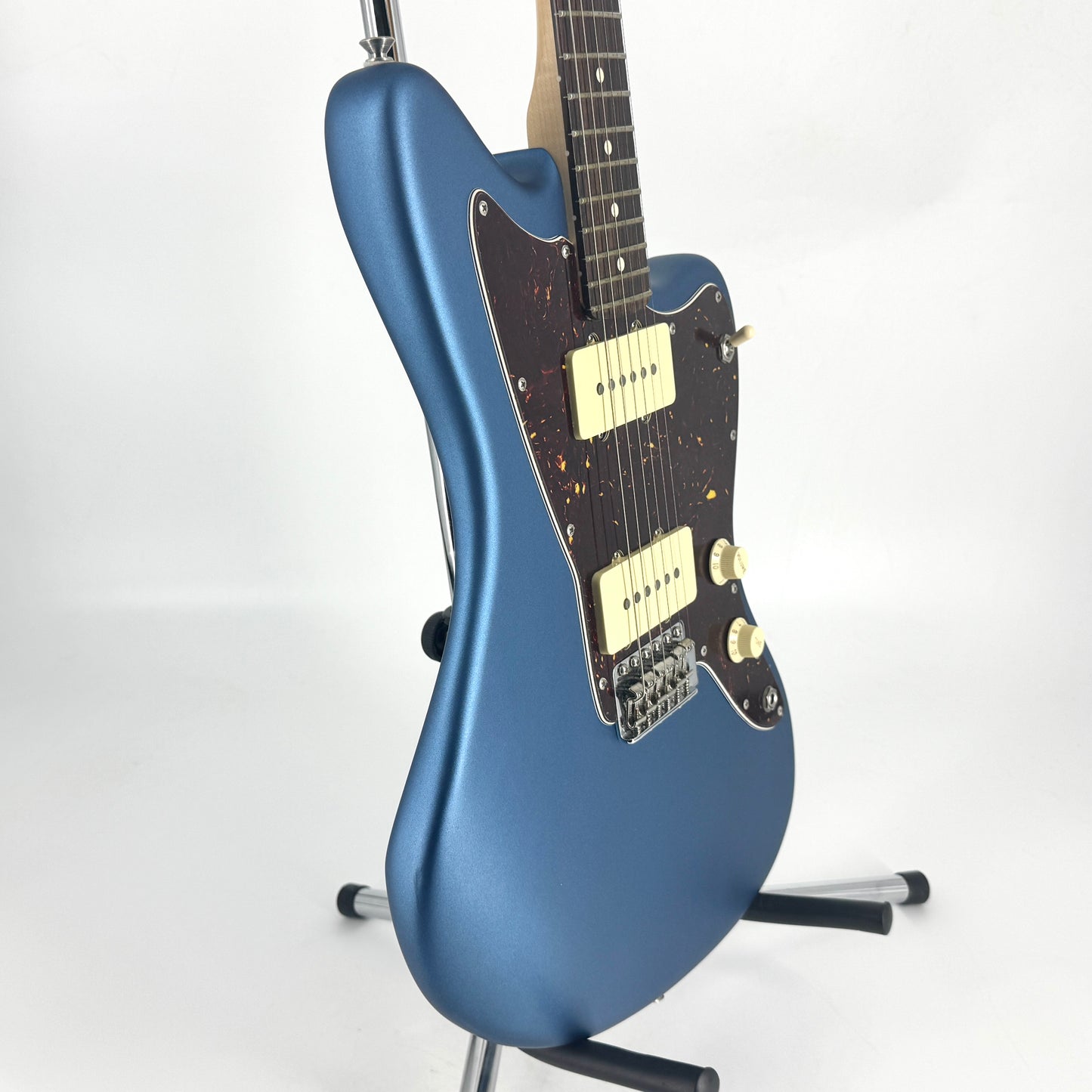 2023 Fender American Performer Jazzmaster – Lake Placid Blue