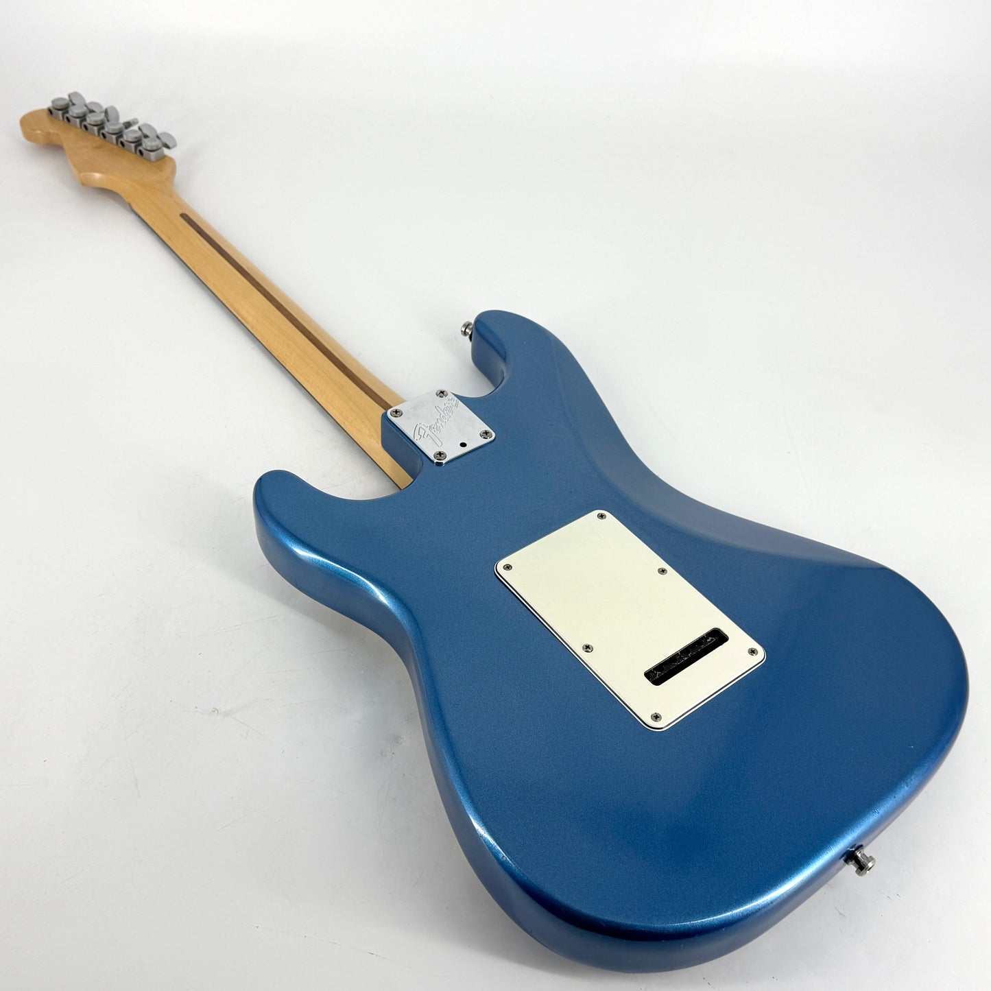 1991 Fender Strat Plus Deluxe Stratocaster – Lake Placid Blue