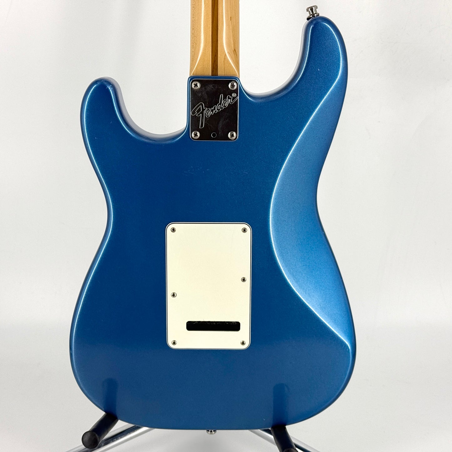 1991 Fender Strat Plus Deluxe Stratocaster – Lake Placid Blue