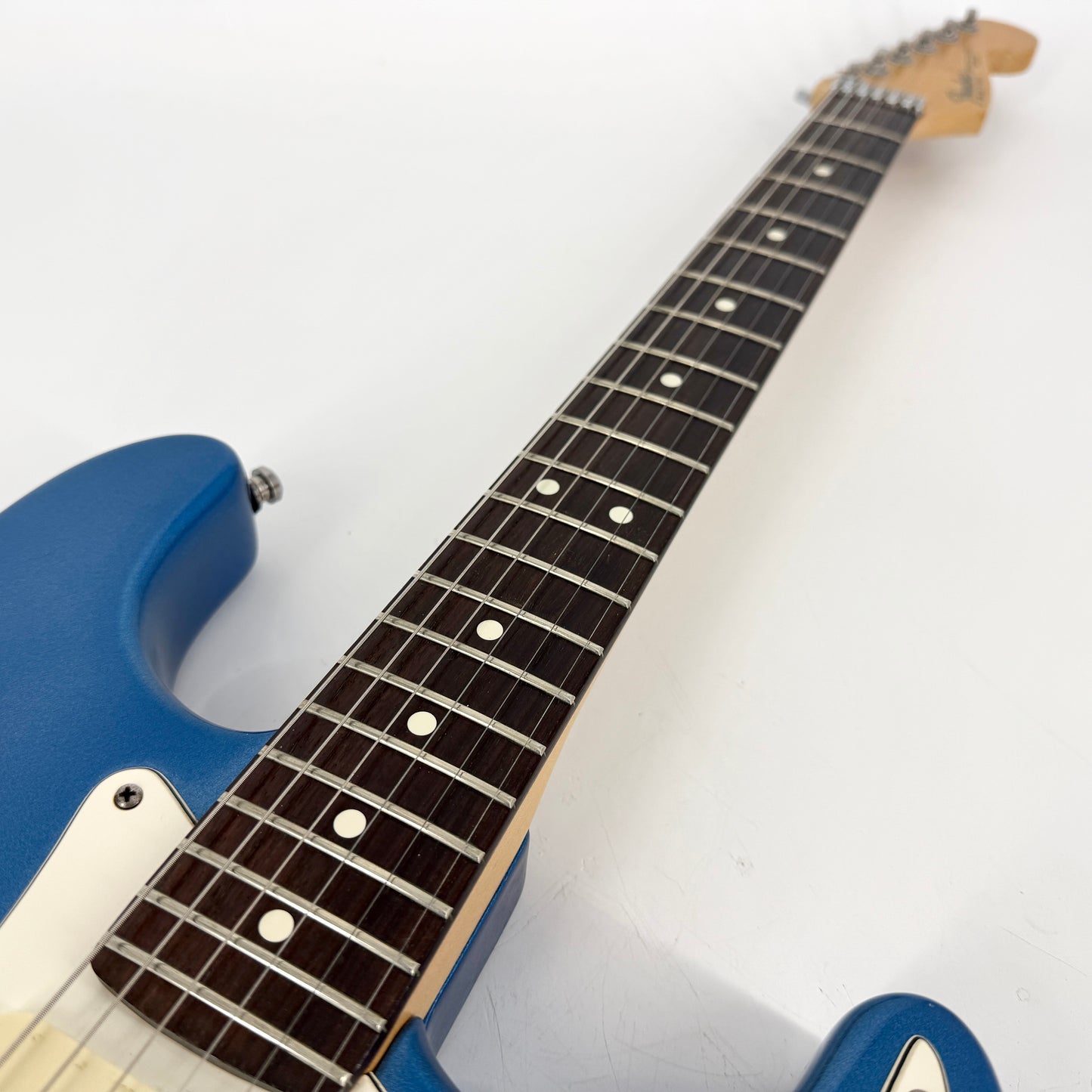 1991 Fender Strat Plus Deluxe Stratocaster – Lake Placid Blue