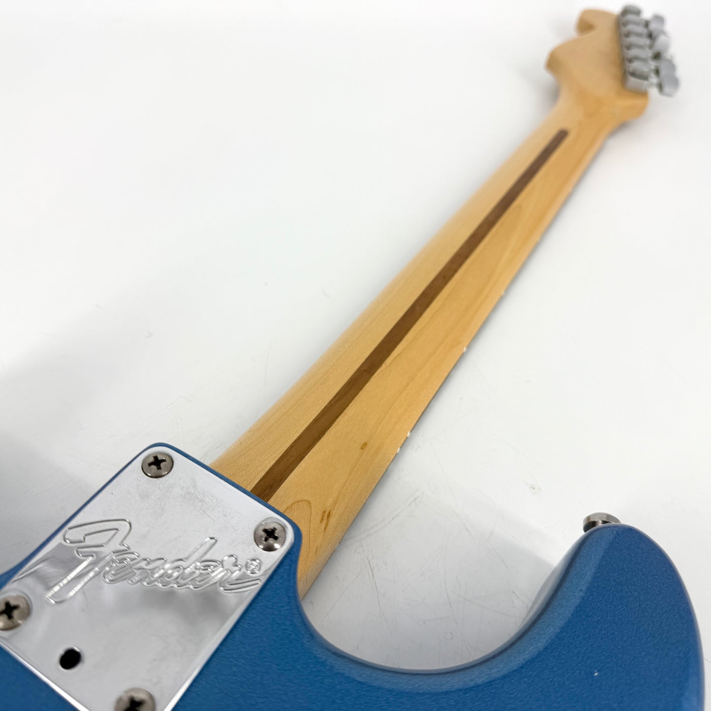 1991 Fender Strat Plus Deluxe Stratocaster – Lake Placid Blue