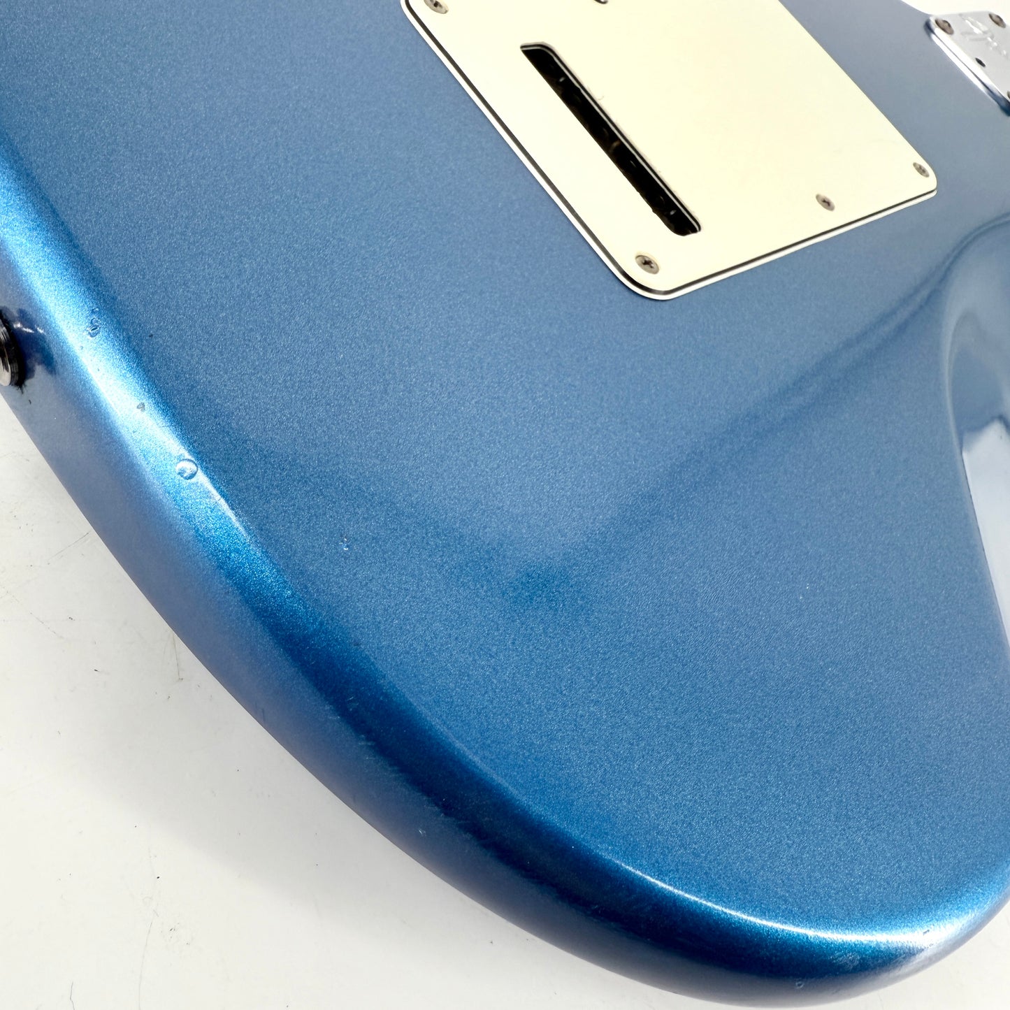 1991 Fender Strat Plus Deluxe Stratocaster – Lake Placid Blue