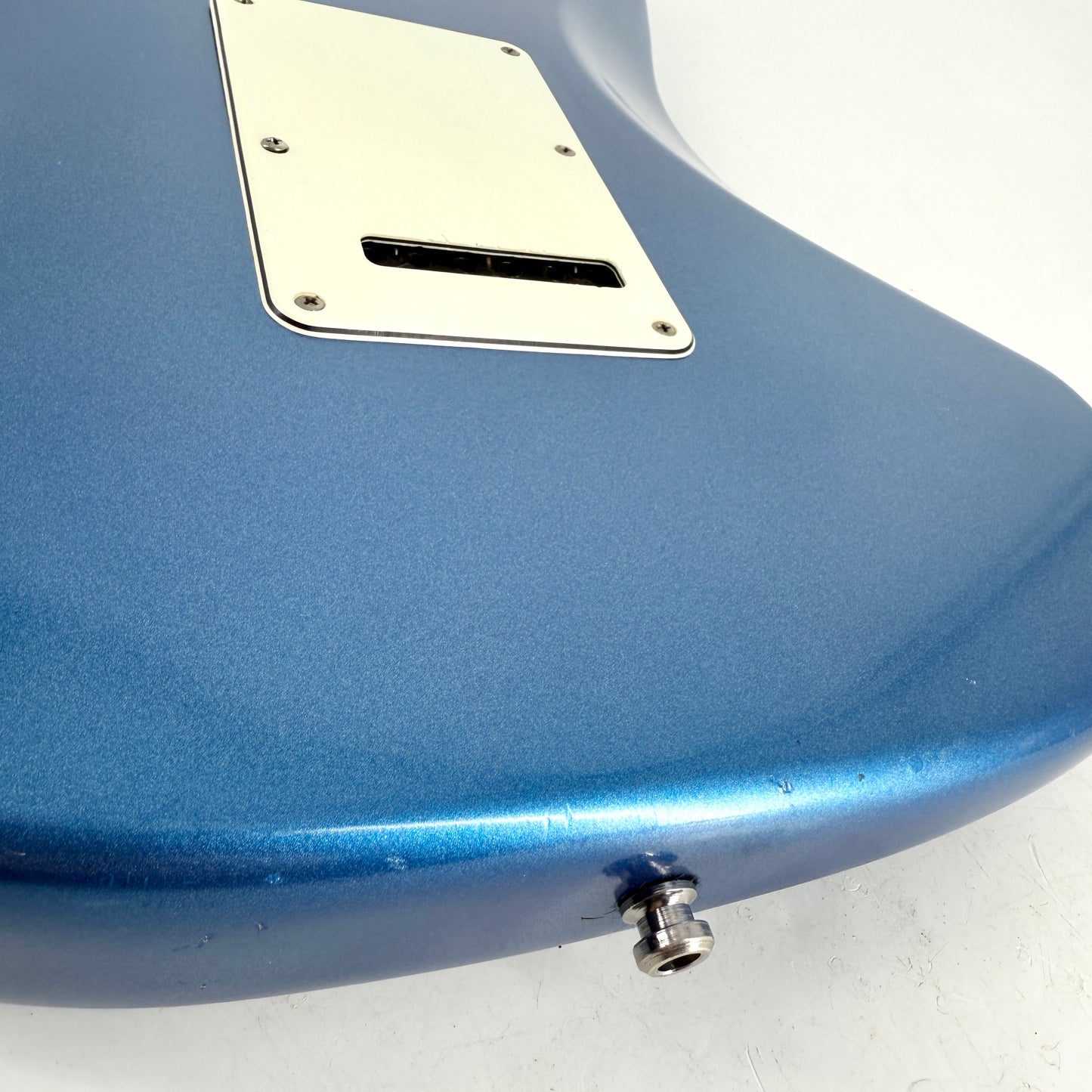 1991 Fender Strat Plus Deluxe Stratocaster – Lake Placid Blue