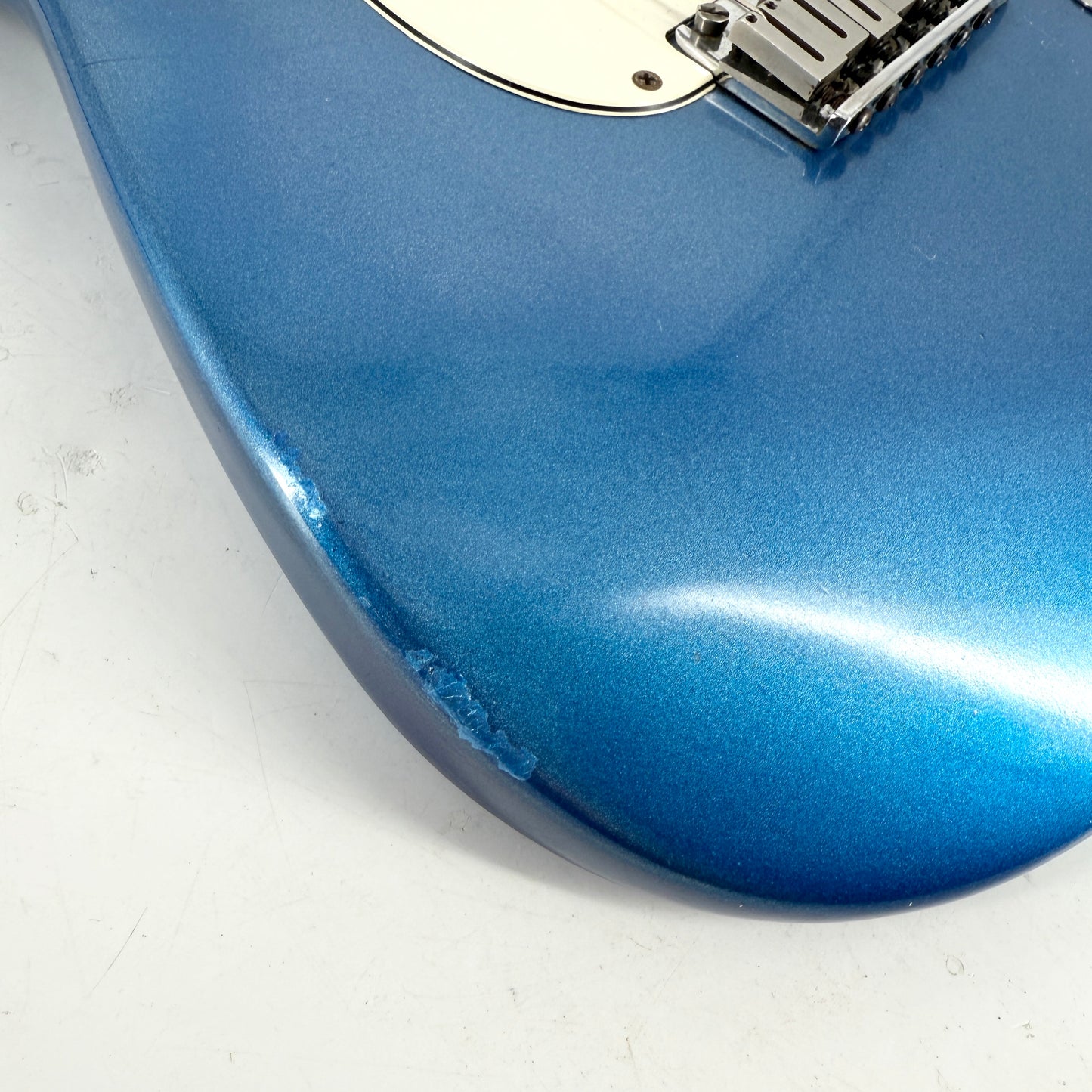 1991 Fender Strat Plus Deluxe Stratocaster – Lake Placid Blue