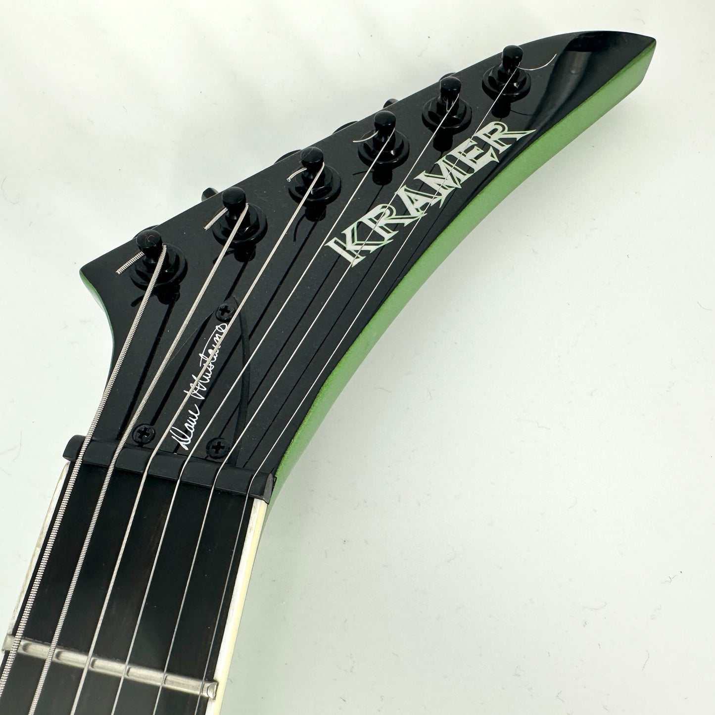 2022 Kramer Dave Mustaine Vanguard Rust in Peace - Alien Tech Green