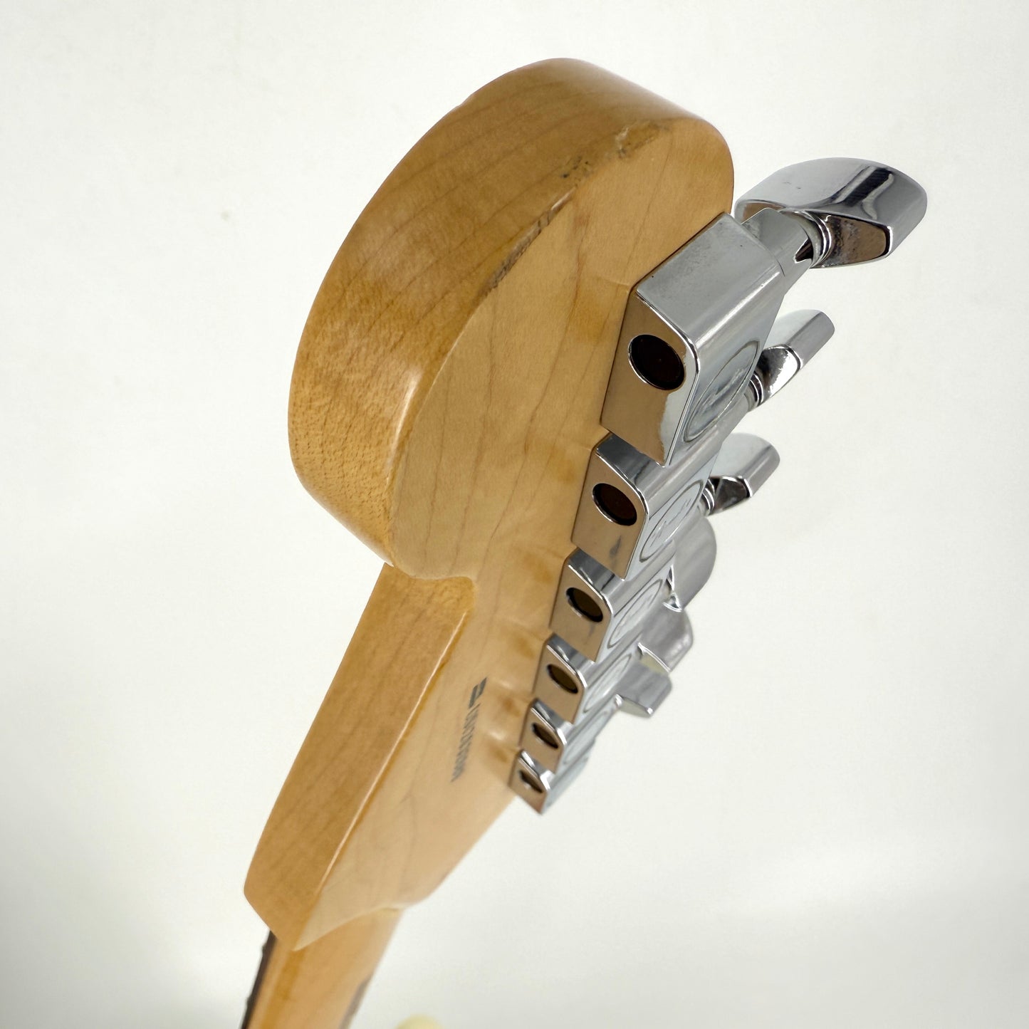 2012 Fender American Standard Stratocaster – Olympic White