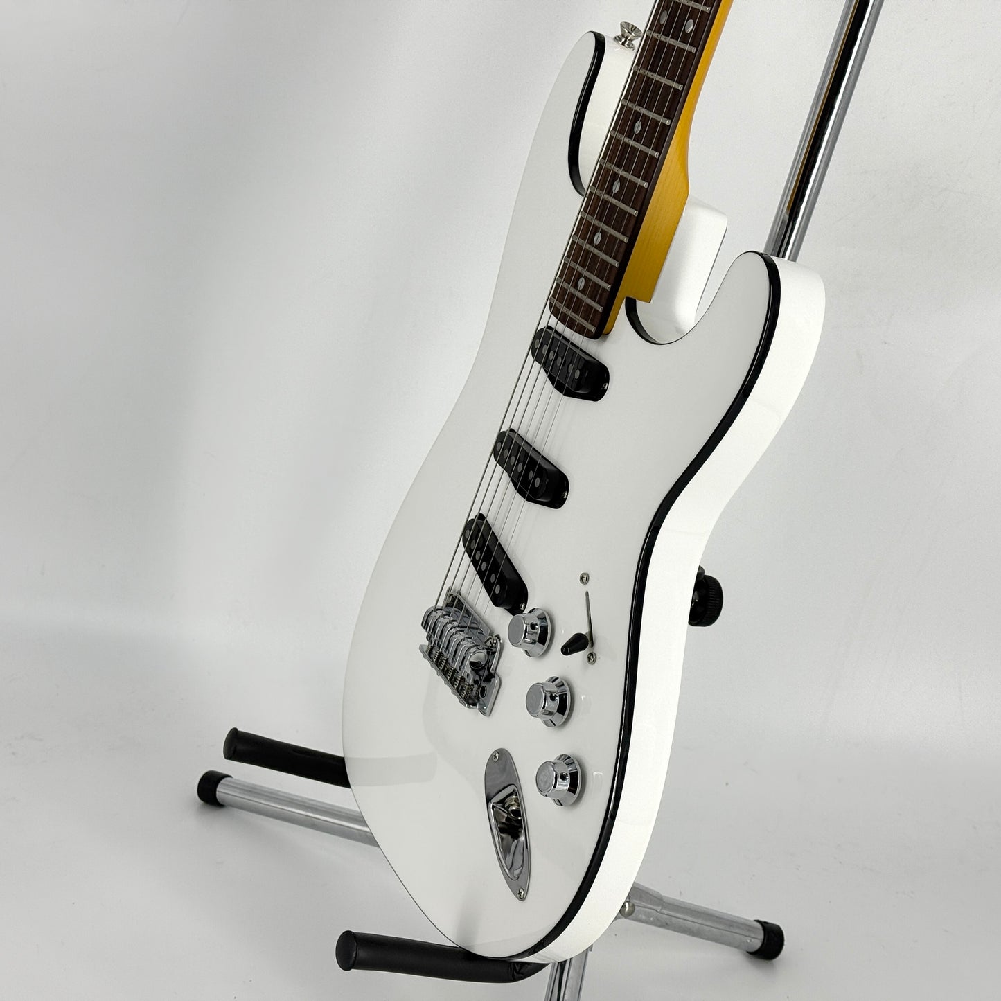 2023 Fender Japan Aerodyne Special Stratocaster - Bright White