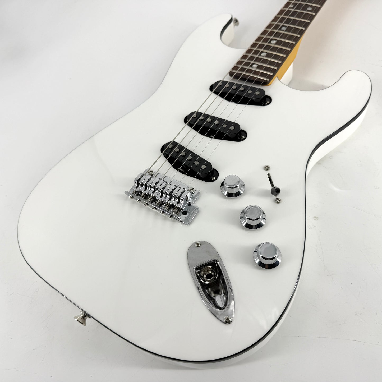 2023 Fender Japan Aerodyne Special Stratocaster - Bright White