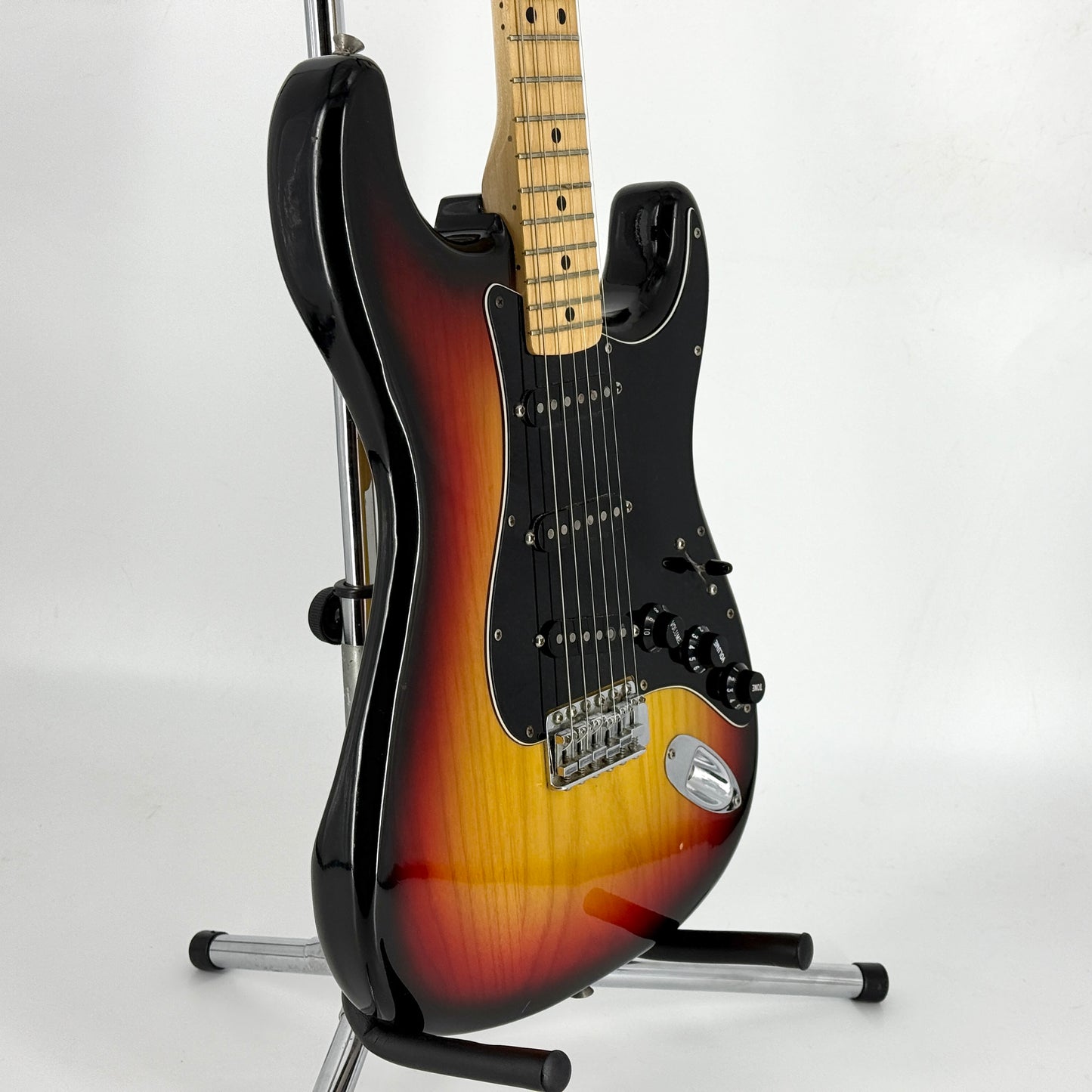 1977 Fender American Stratocaster – Sunburst