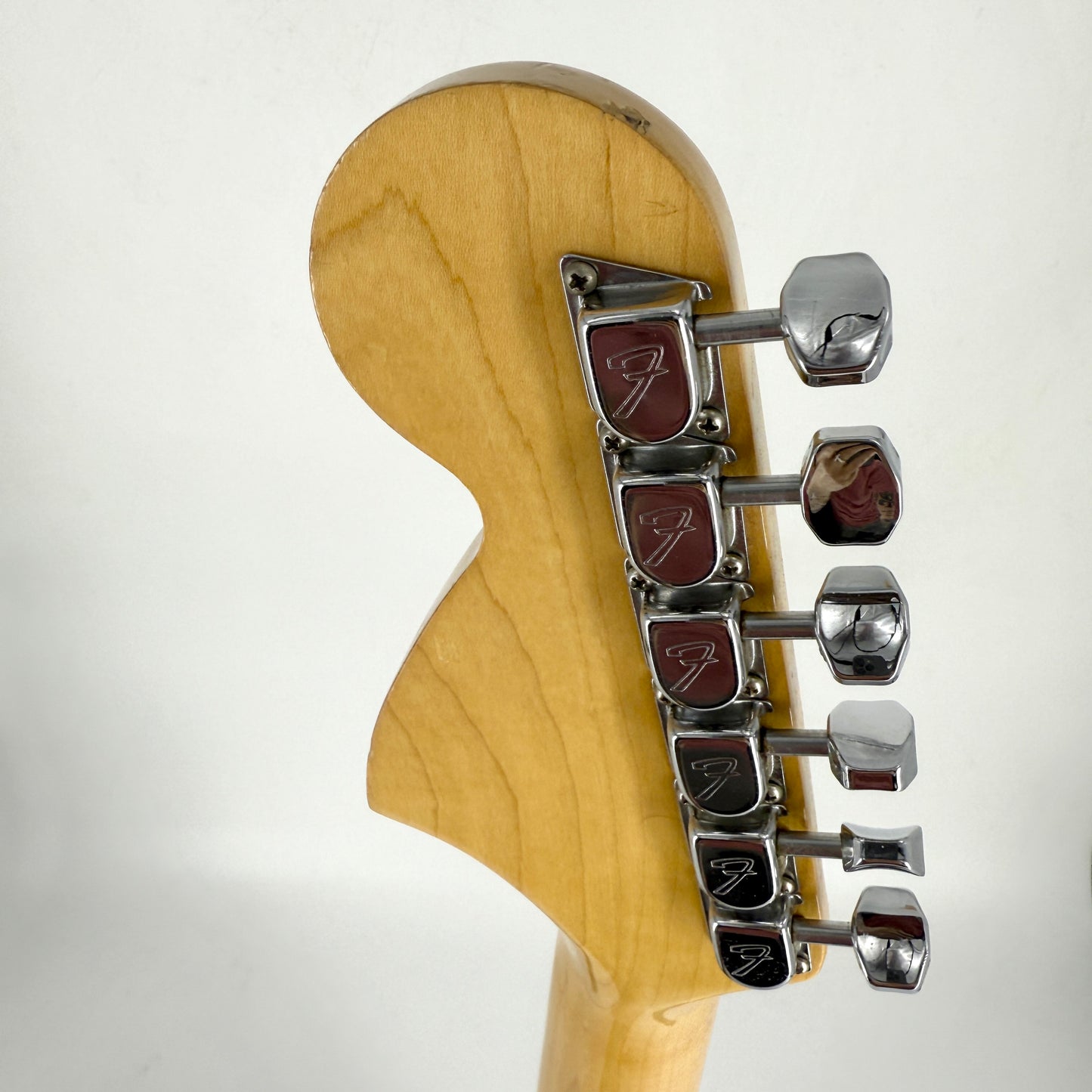 1977 Fender American Stratocaster – Sunburst