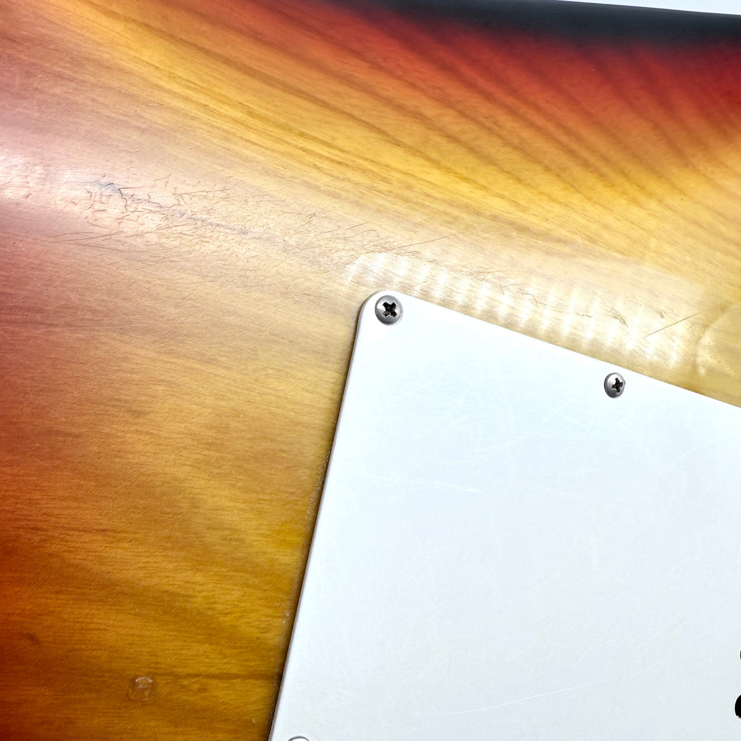 1977 Fender American Stratocaster – Sunburst