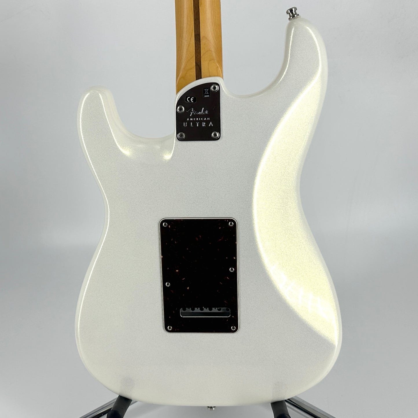 2023 Fender American Ultra Stratocaster – Arctic Pearl
