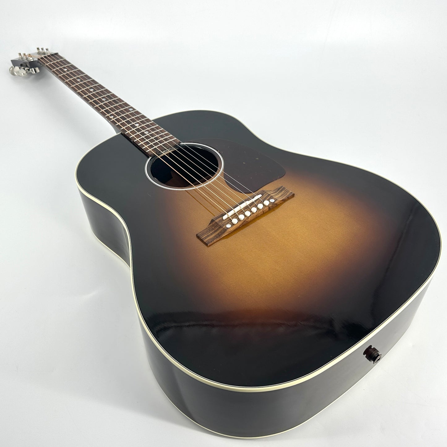 2023 Gibson J-45 Standard – Vintage Sunburst