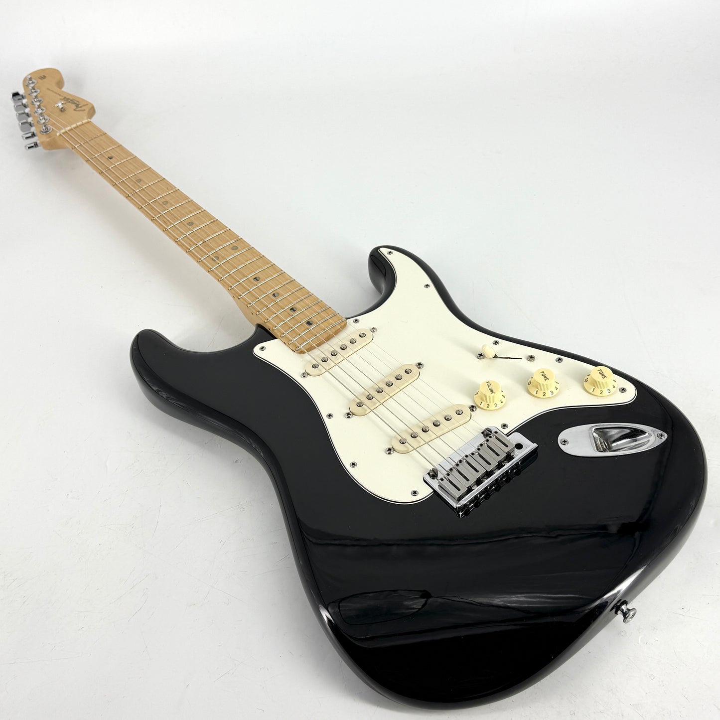 2005 Fender American Series (Standard) Stratocaster – Black