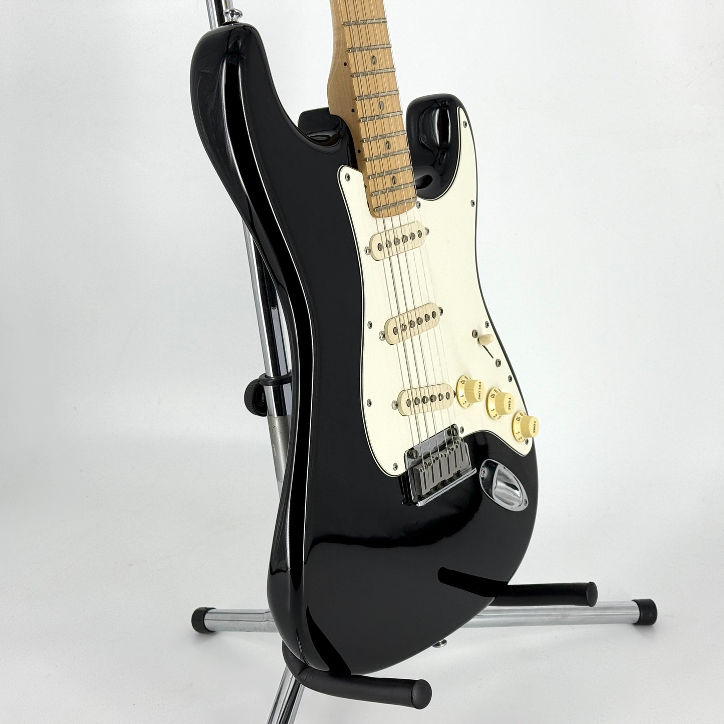 2005 Fender American Series (Standard) Stratocaster – Black