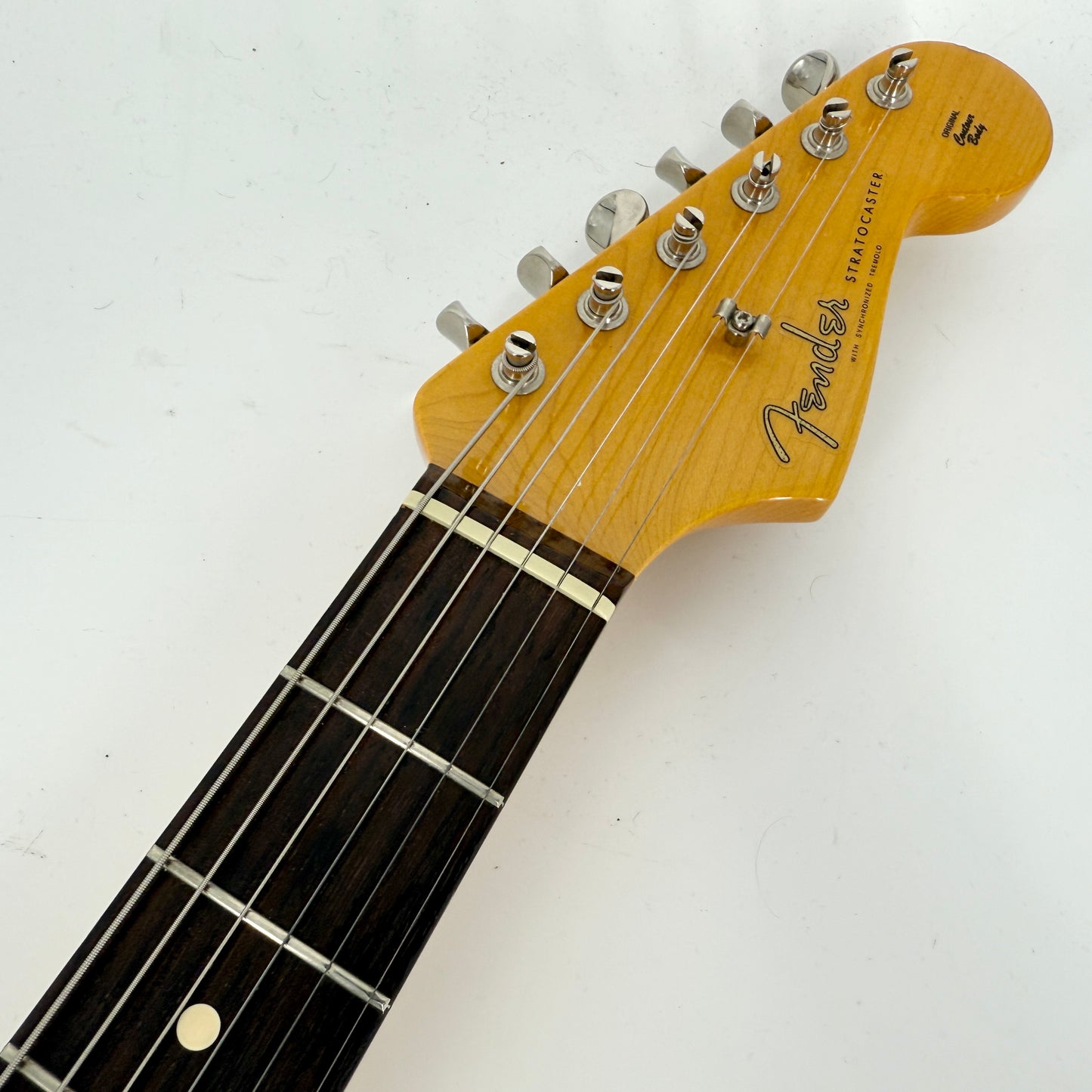 2010 Fender American Vintage ’62 Reissue Stratocaster – Olympic White