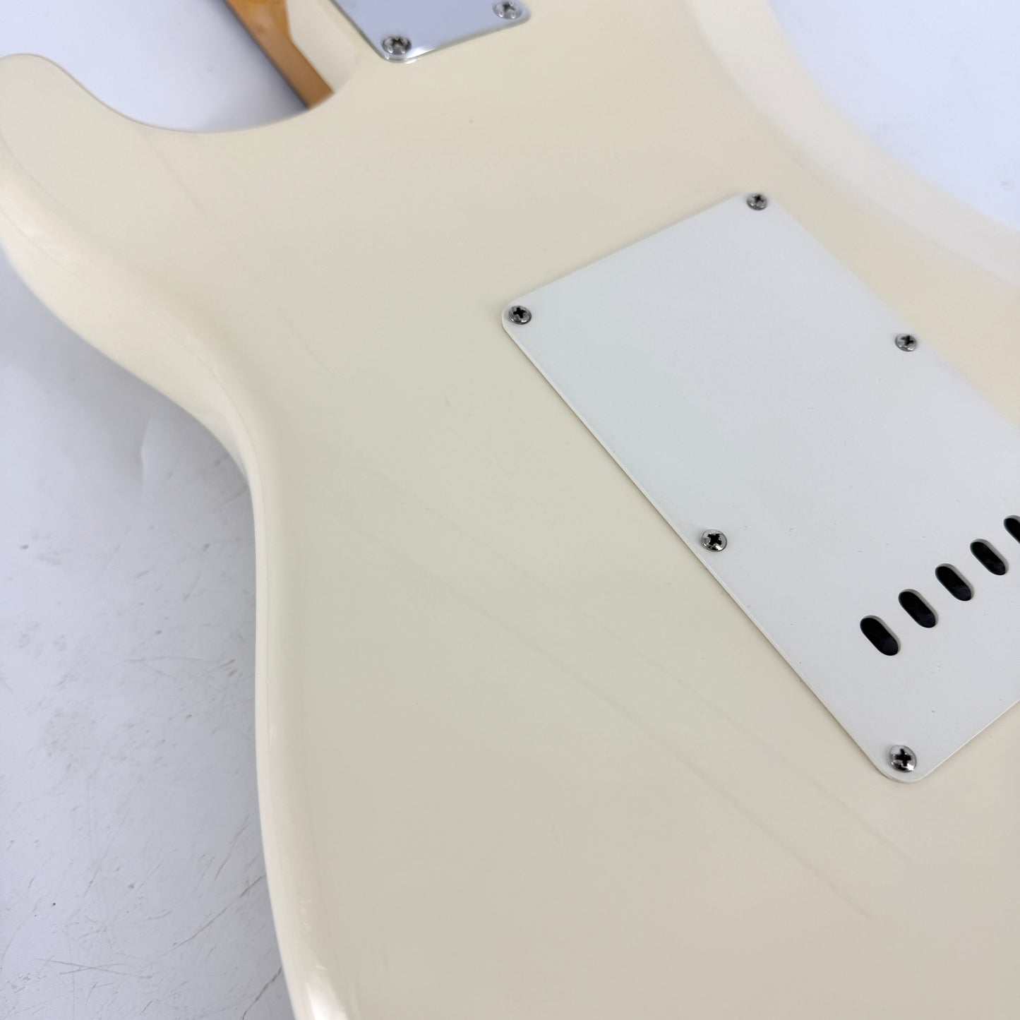 2010 Fender American Vintage ’62 Reissue Stratocaster – Olympic White