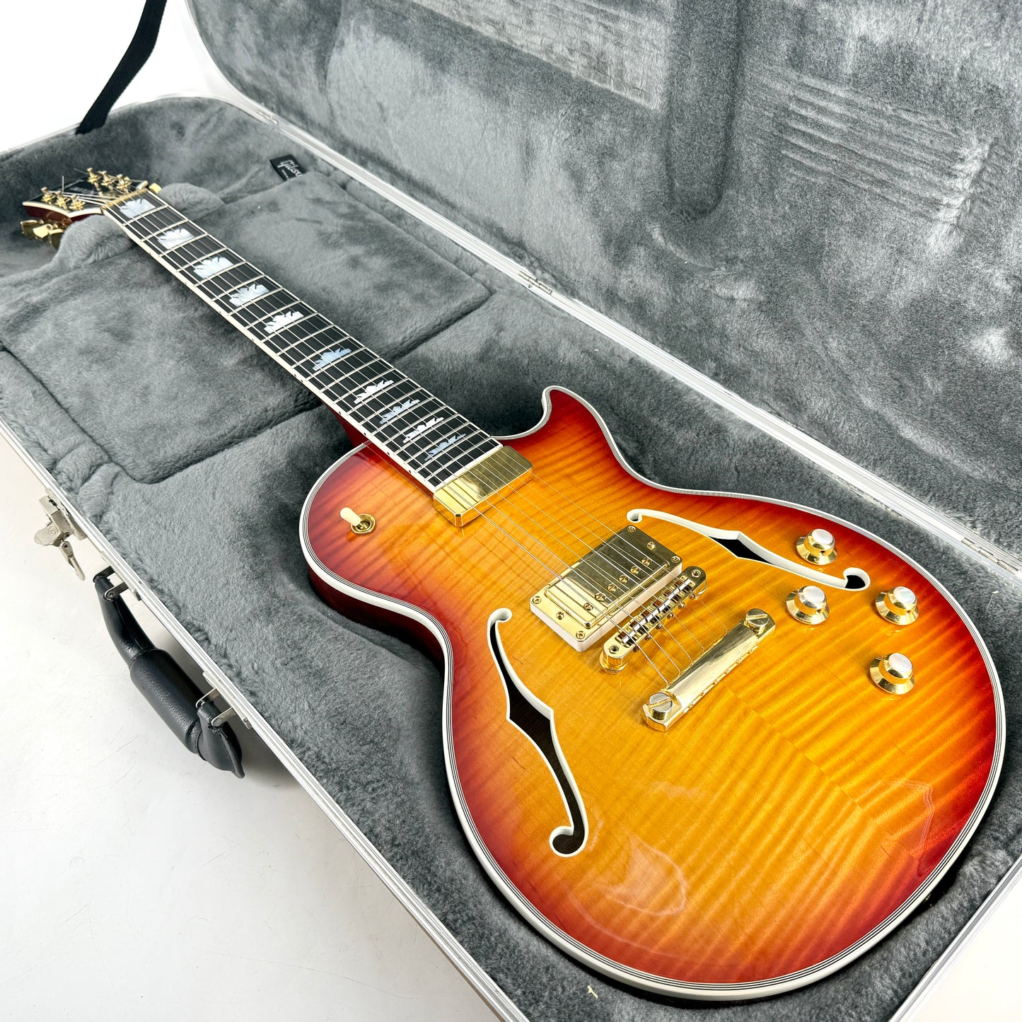 2015 Gibson Les Paul Supreme - Heritage Cherry Sunburst Perimeter