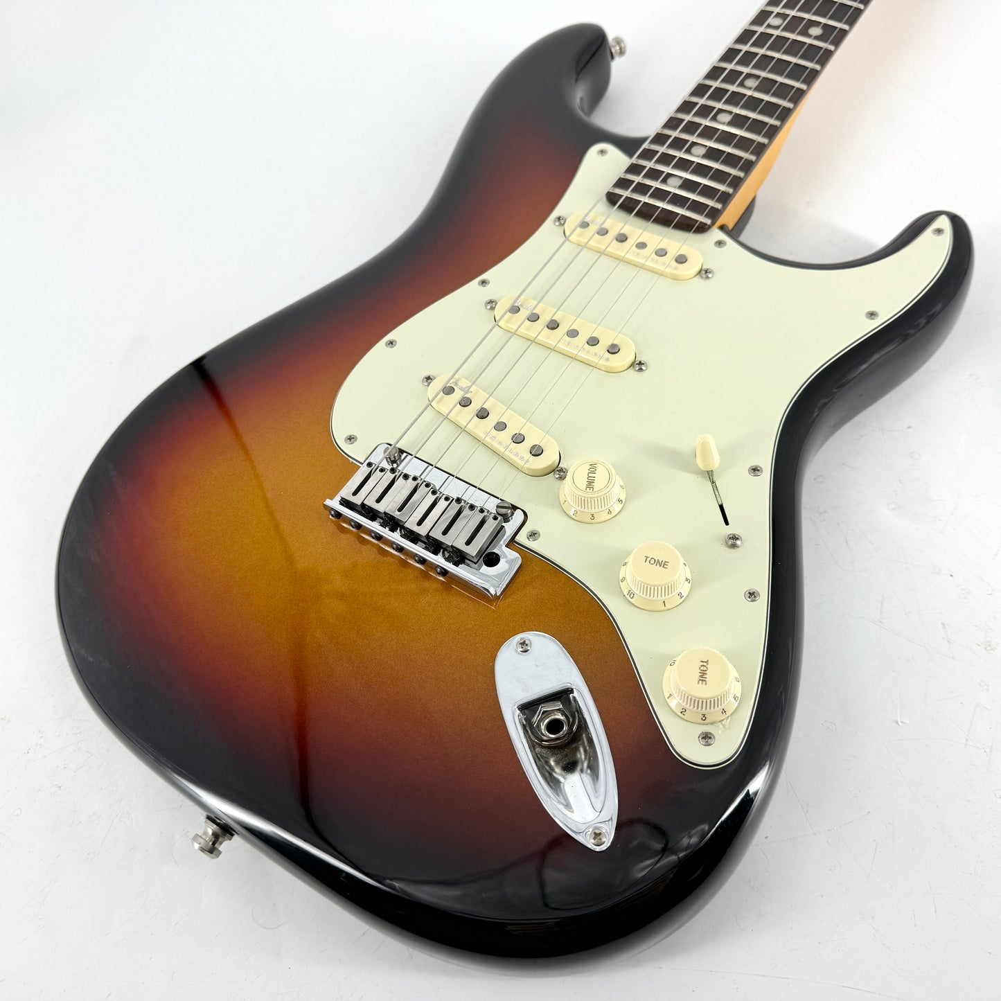 2023 Fender American Ultra Stratocaster – Ultra Burst